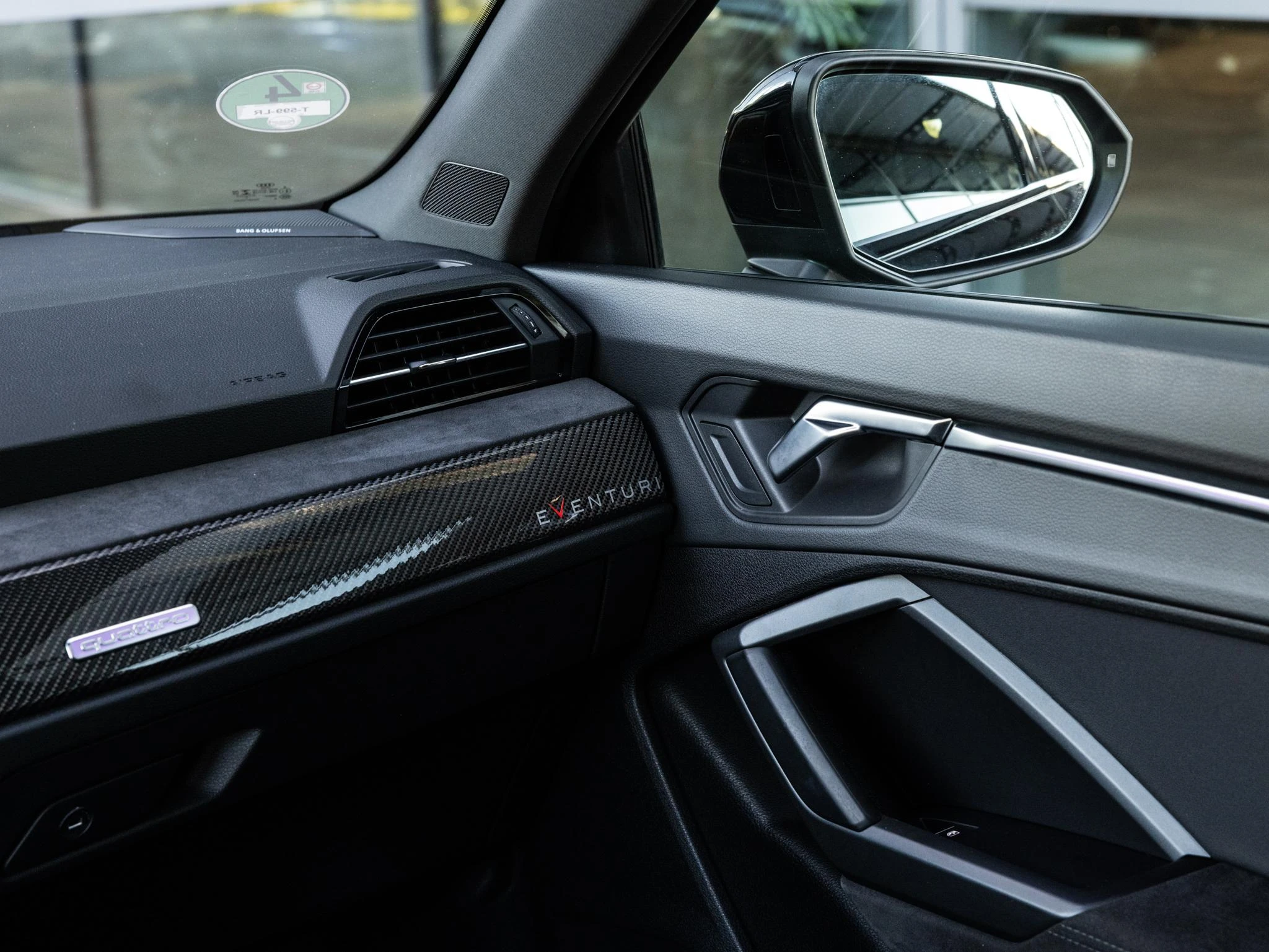 Audi-RSQ3-image-23