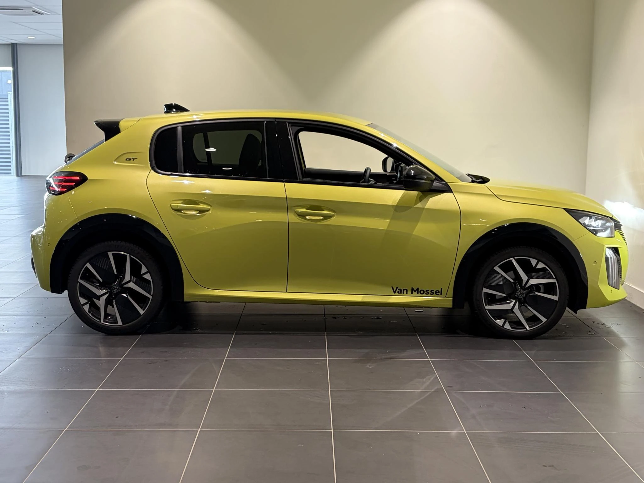 Peugeot-208-image-5