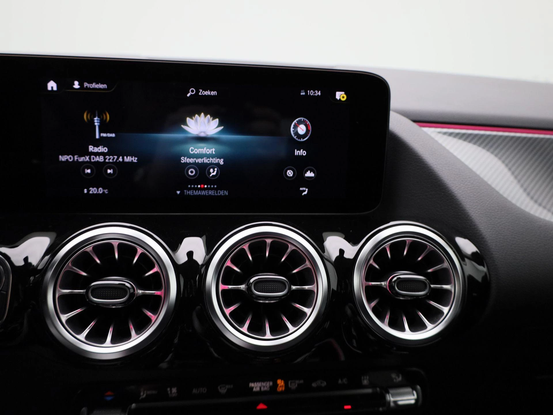 Mercedes-Benz GLA 250 e AMG Line + CARPLAY + MULTIBEAM + NIGHTPAKKET +