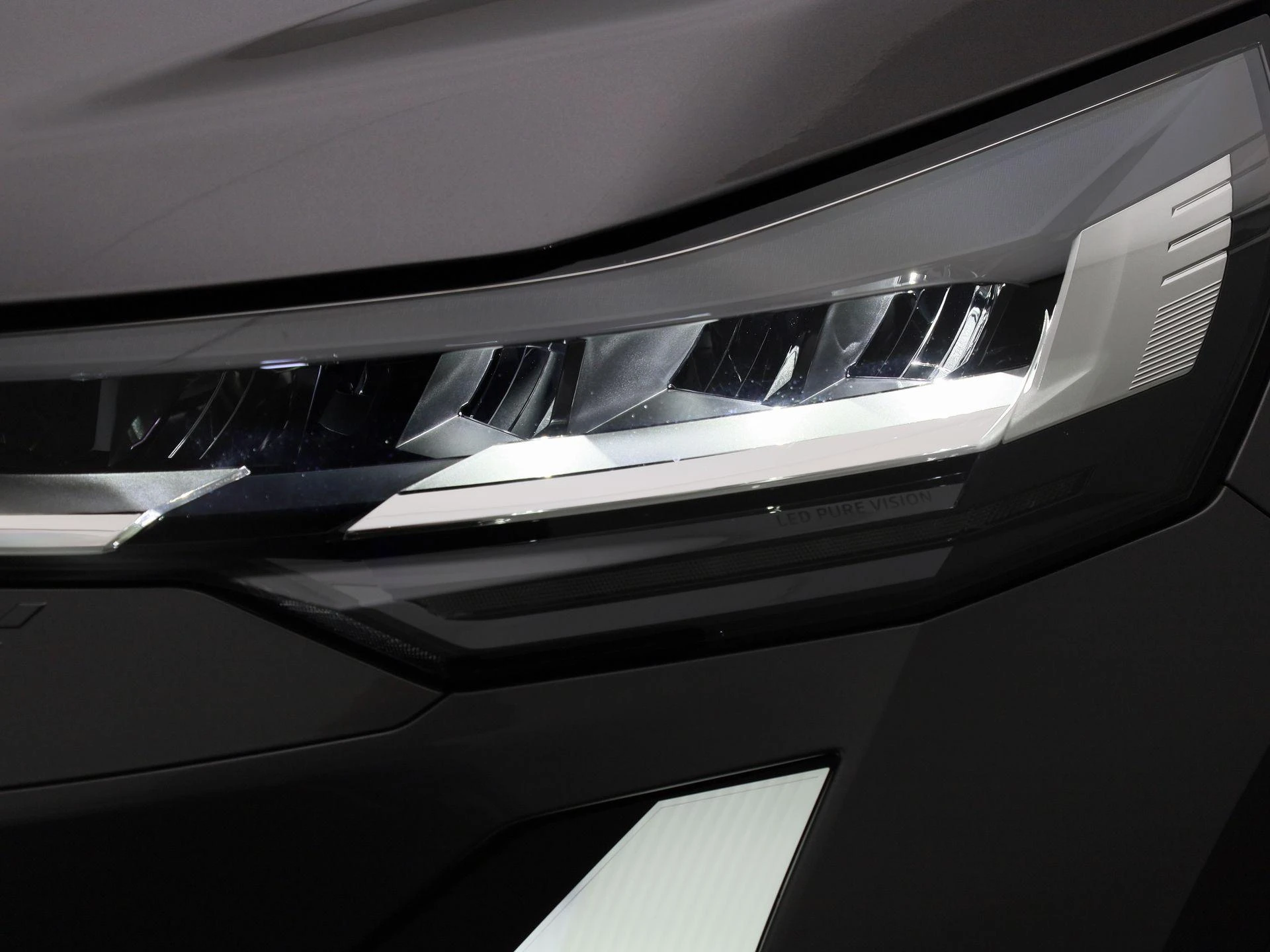 Renault-Captur-image-12