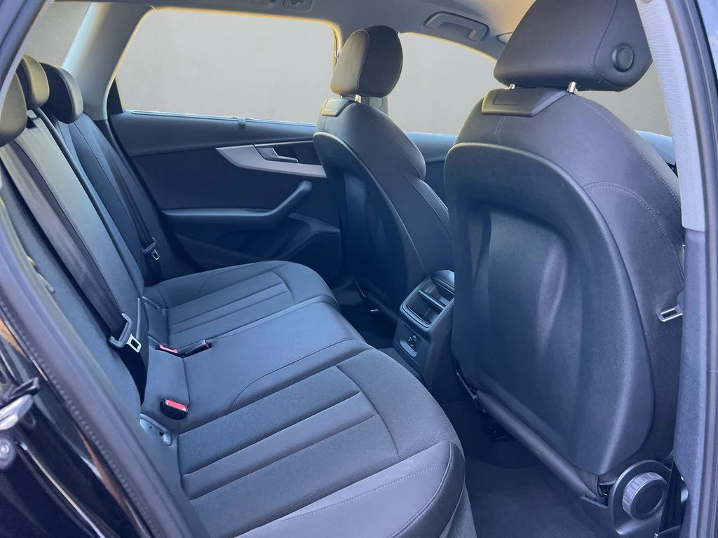 Audi A4 Avant 40 TFSI S tronic *Kamera*
