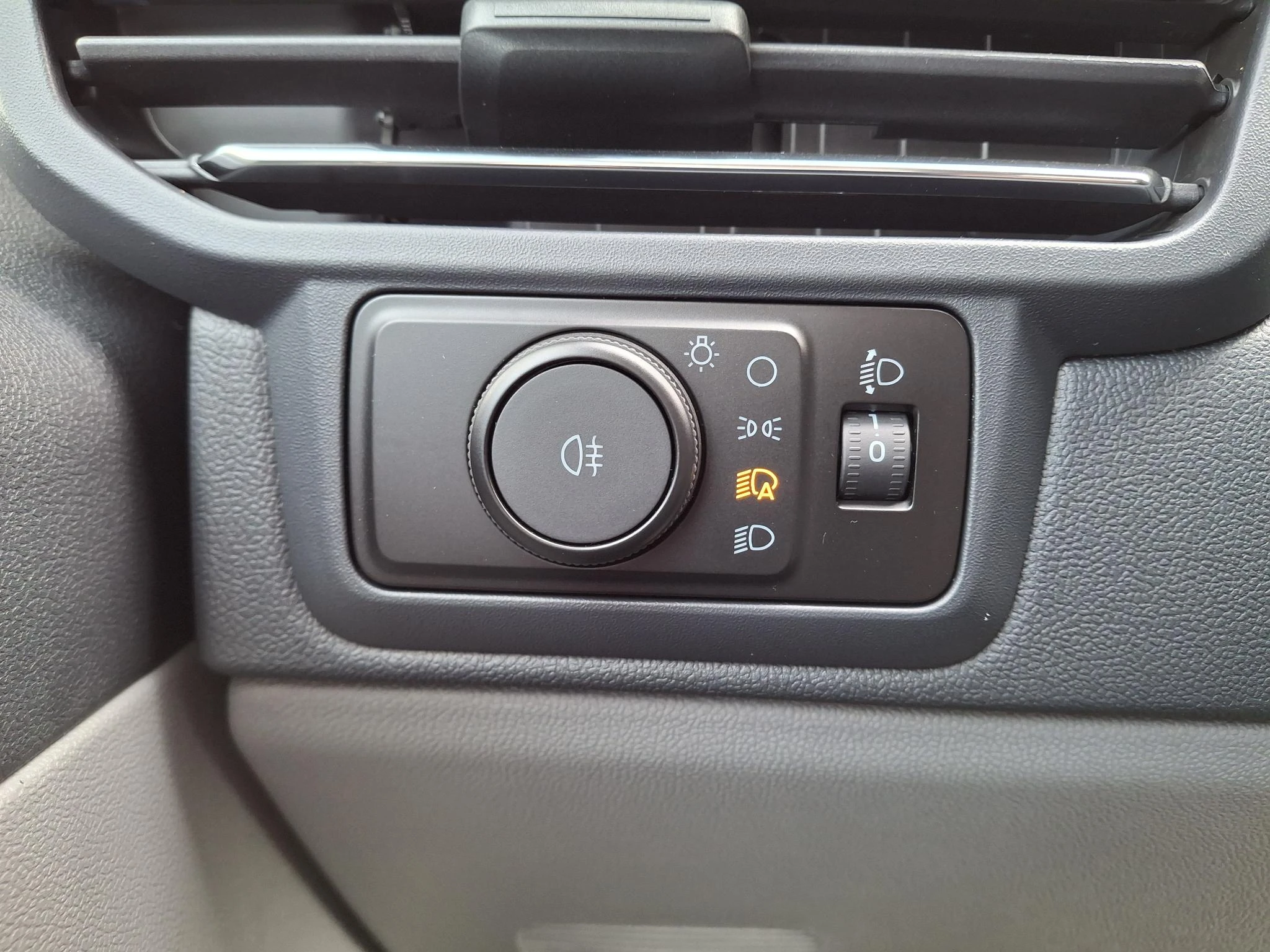 Ford-E-Transit-image-13