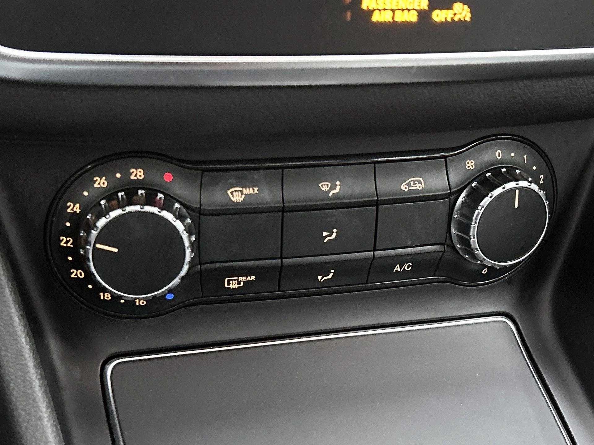 Mercedes-Benz-CLA-image-22