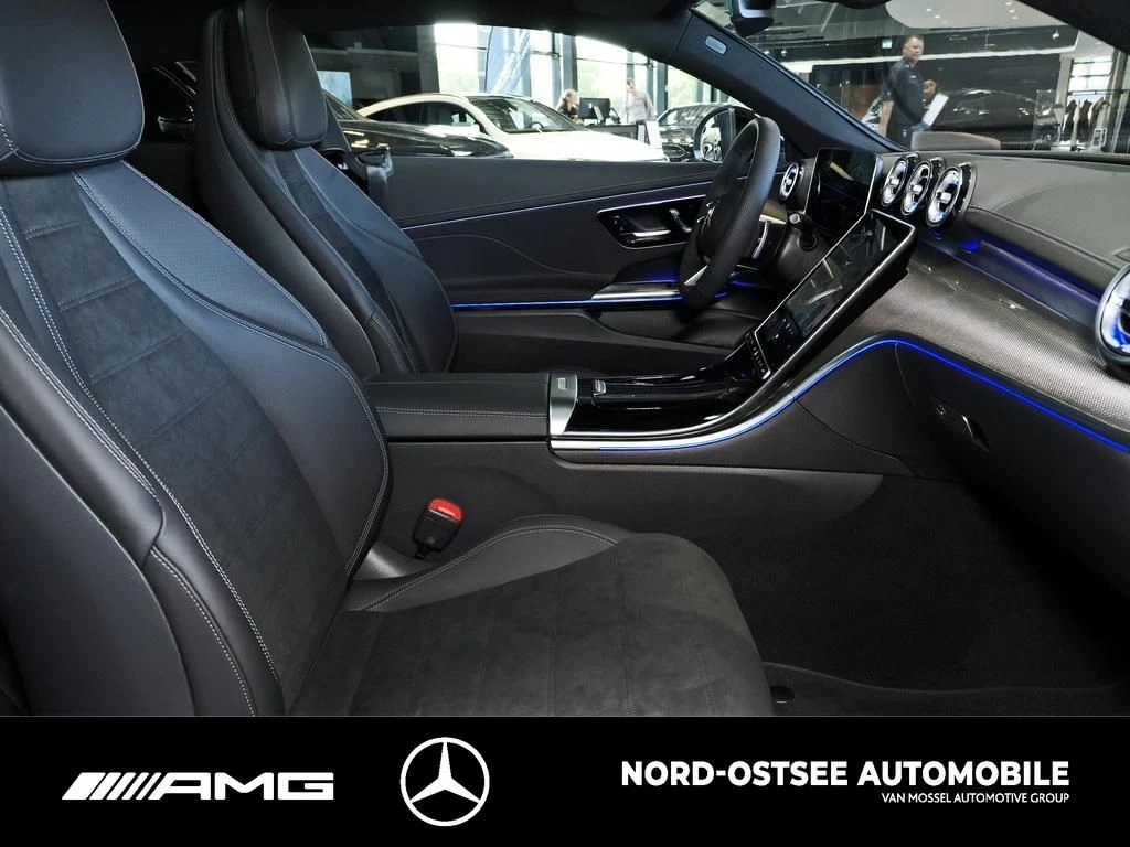 Mercedes-Benz CLE 200 AMG NIGHT PANO DIGITAL-LIGHT BURMESTER AMG Line