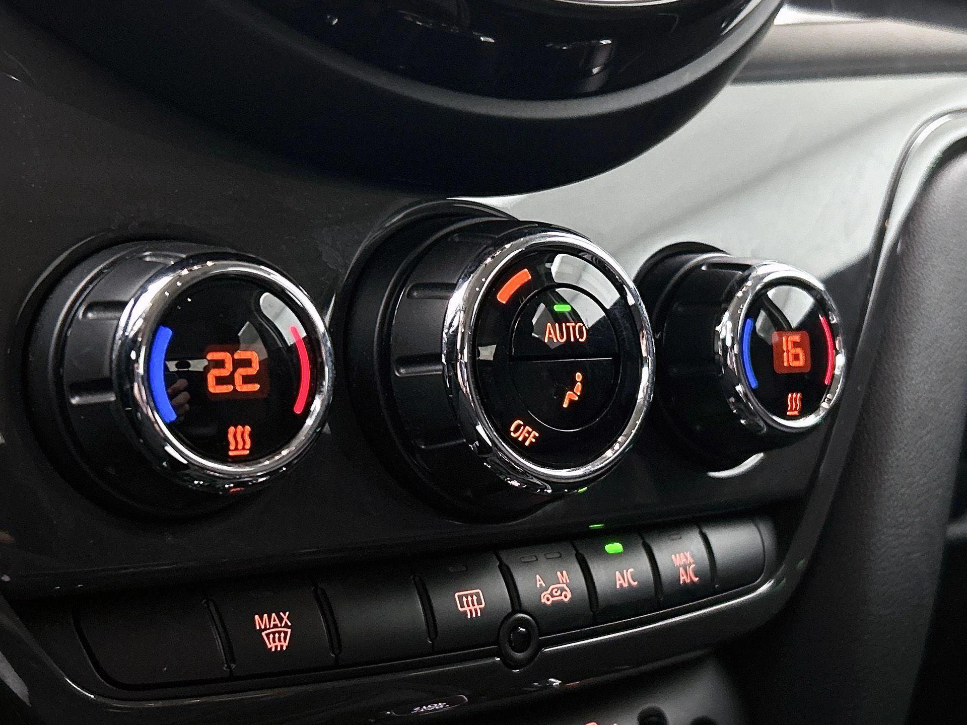 MINI-Countryman-image-22