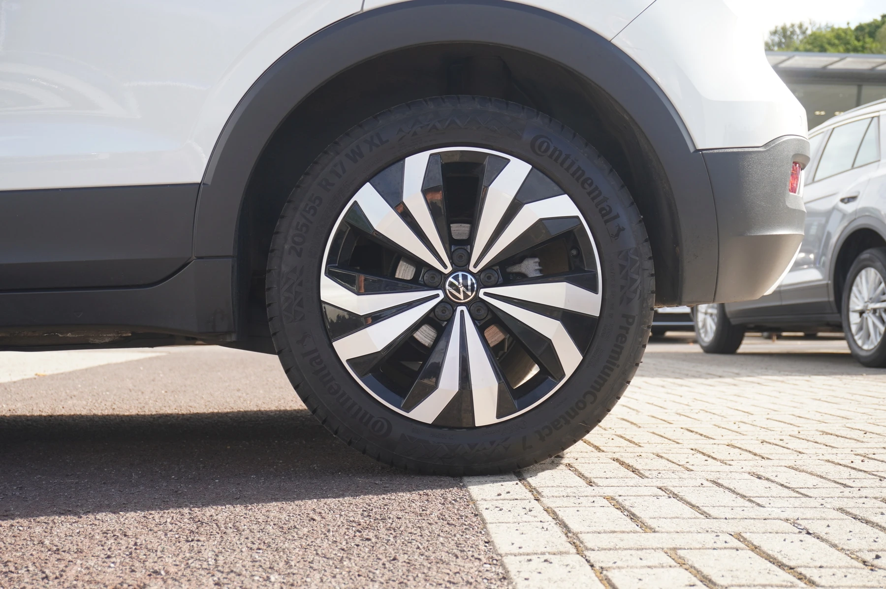 Volkswagen-T-Cross-image-13
