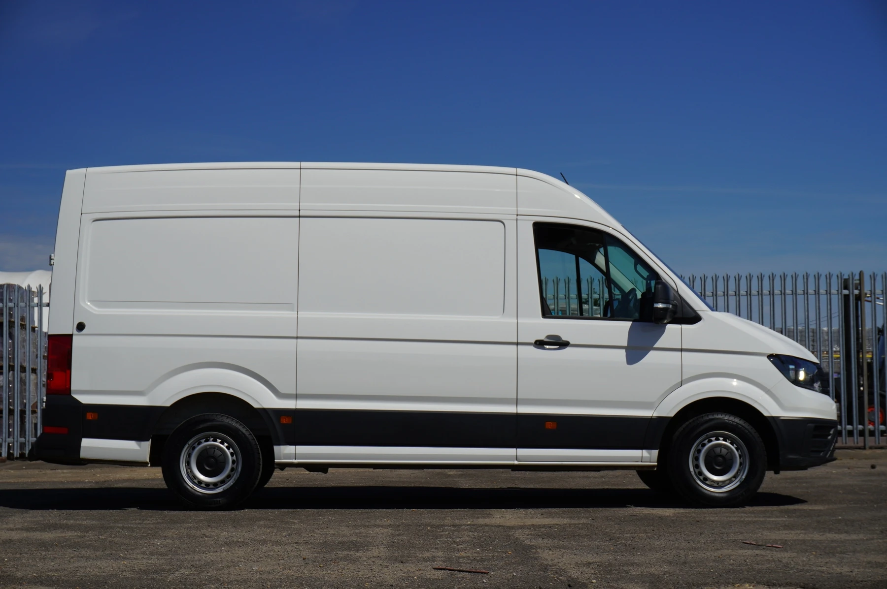 Volkswagen-Crafter-image-3