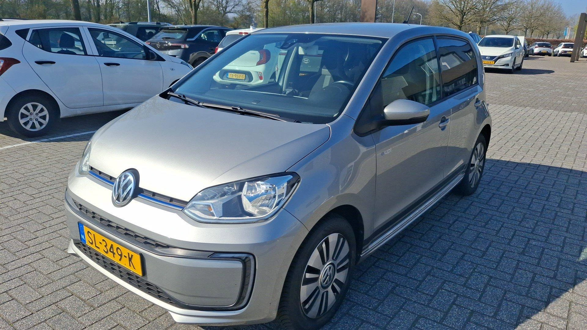 Volkswagen e-up! e-up! | 82 PK |