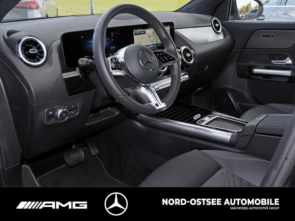Mercedes-Benz-GLA-image-6