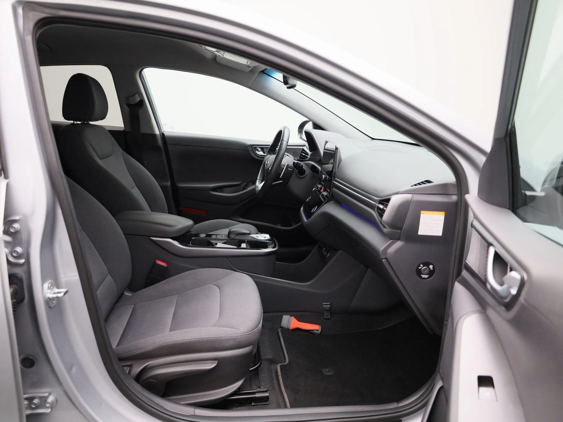 Hyundai-IONIQ-image-34
