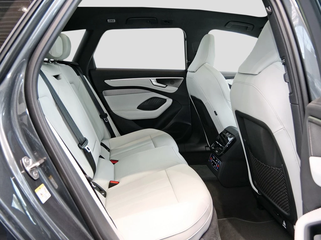 Audi A6 Avant TDI quattro S tronic 150 kW / 204 PS
