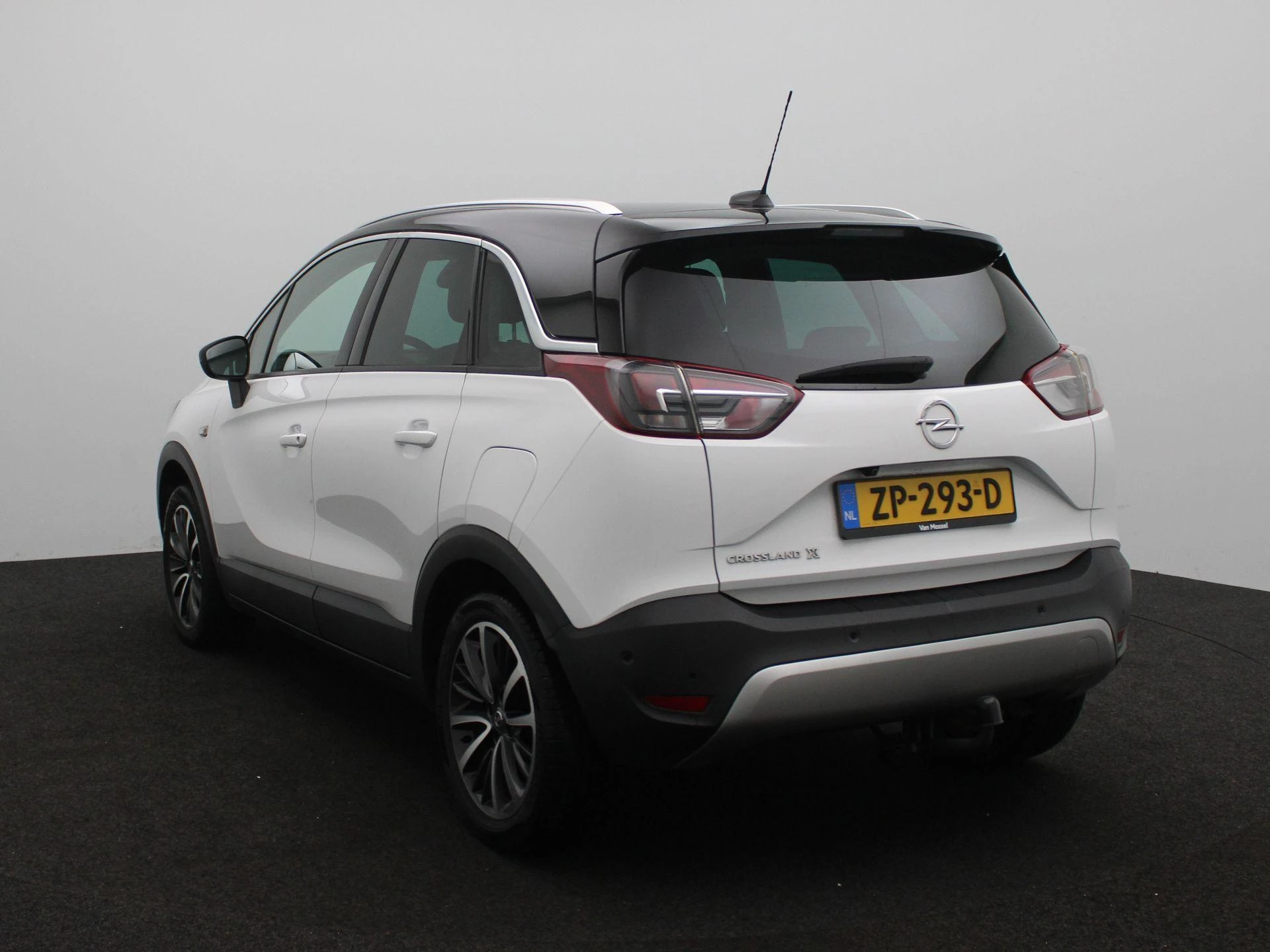 Opel-Crossland X-image-1