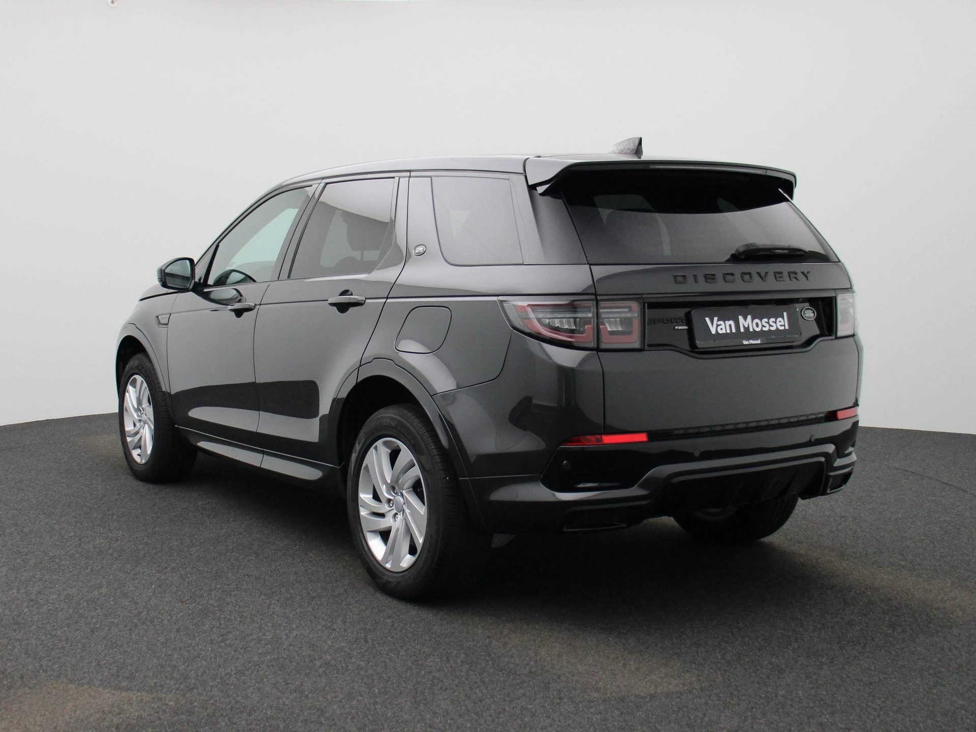Land Rover-Discovery Sport-image-1