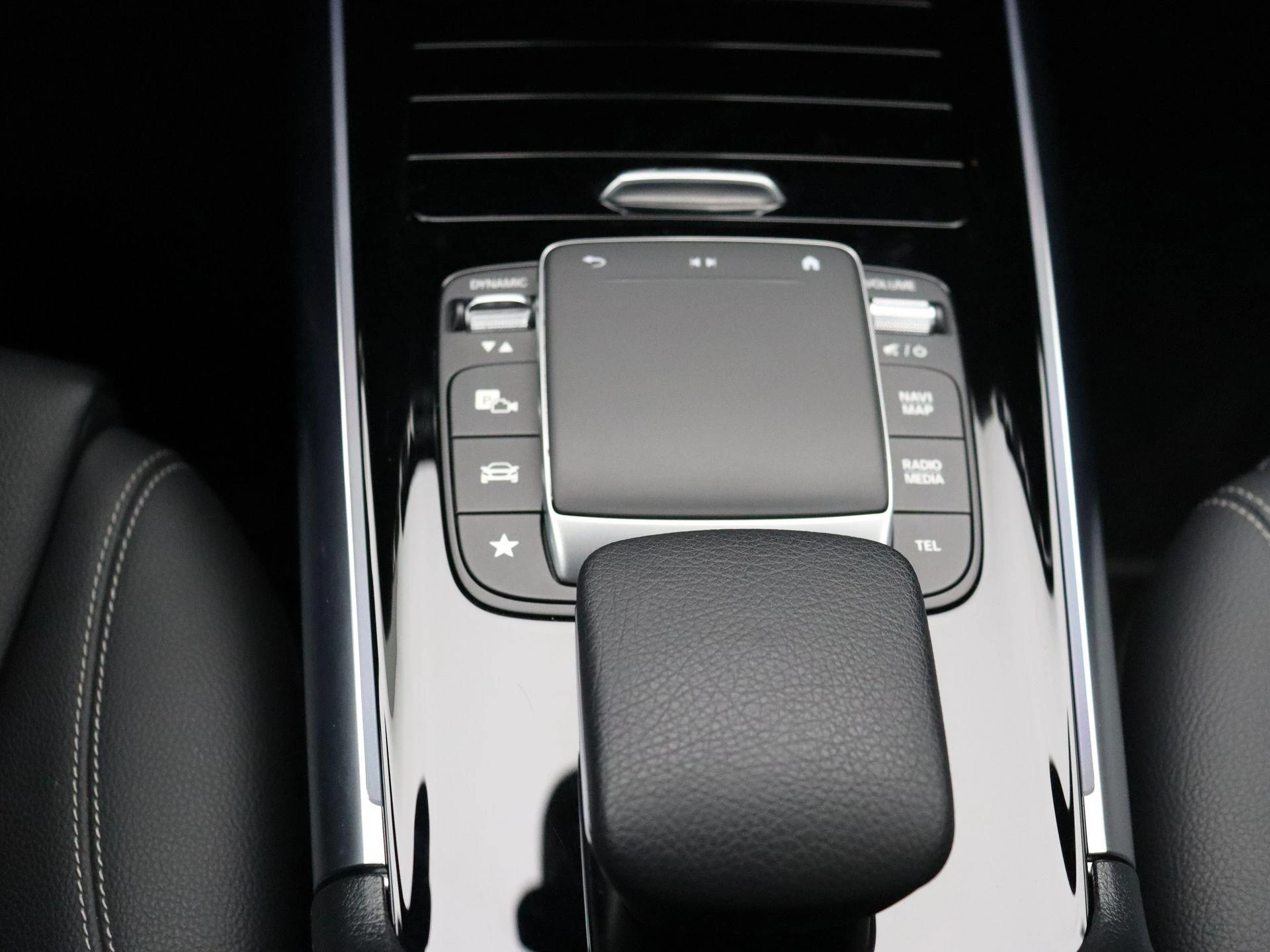 Mercedes-Benz EQA 250 Business Line