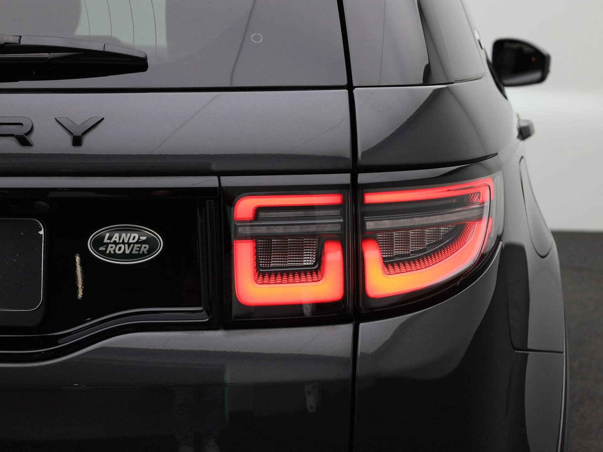 Land Rover-Discovery Sport-image-37