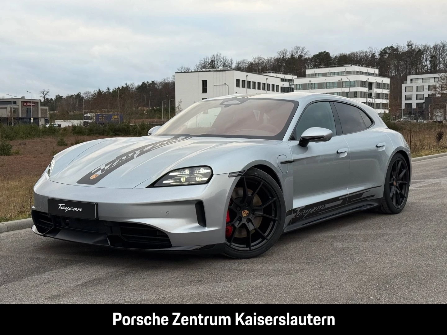Porsche-Taycan-image-0