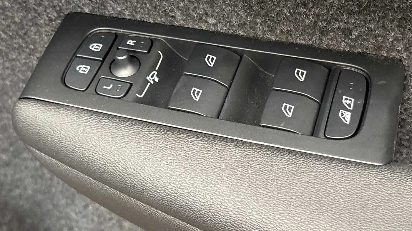 Volvo-XC40-image-23