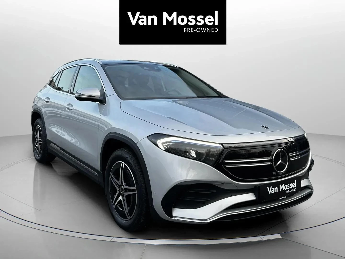 Mercedes-Benz-EQA-image-2