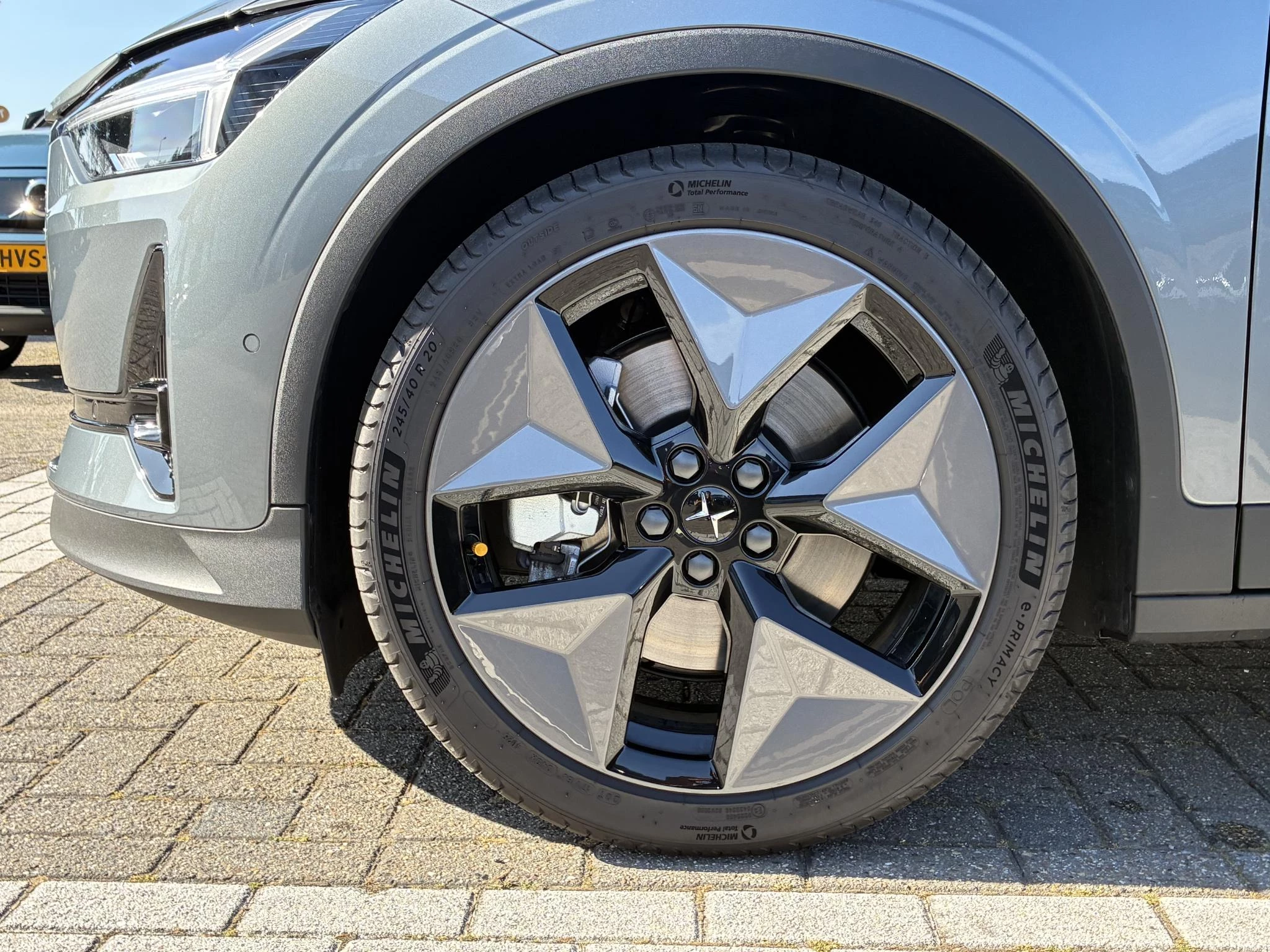 Polestar 2 Long Range Single Motor Plus 82 kWh