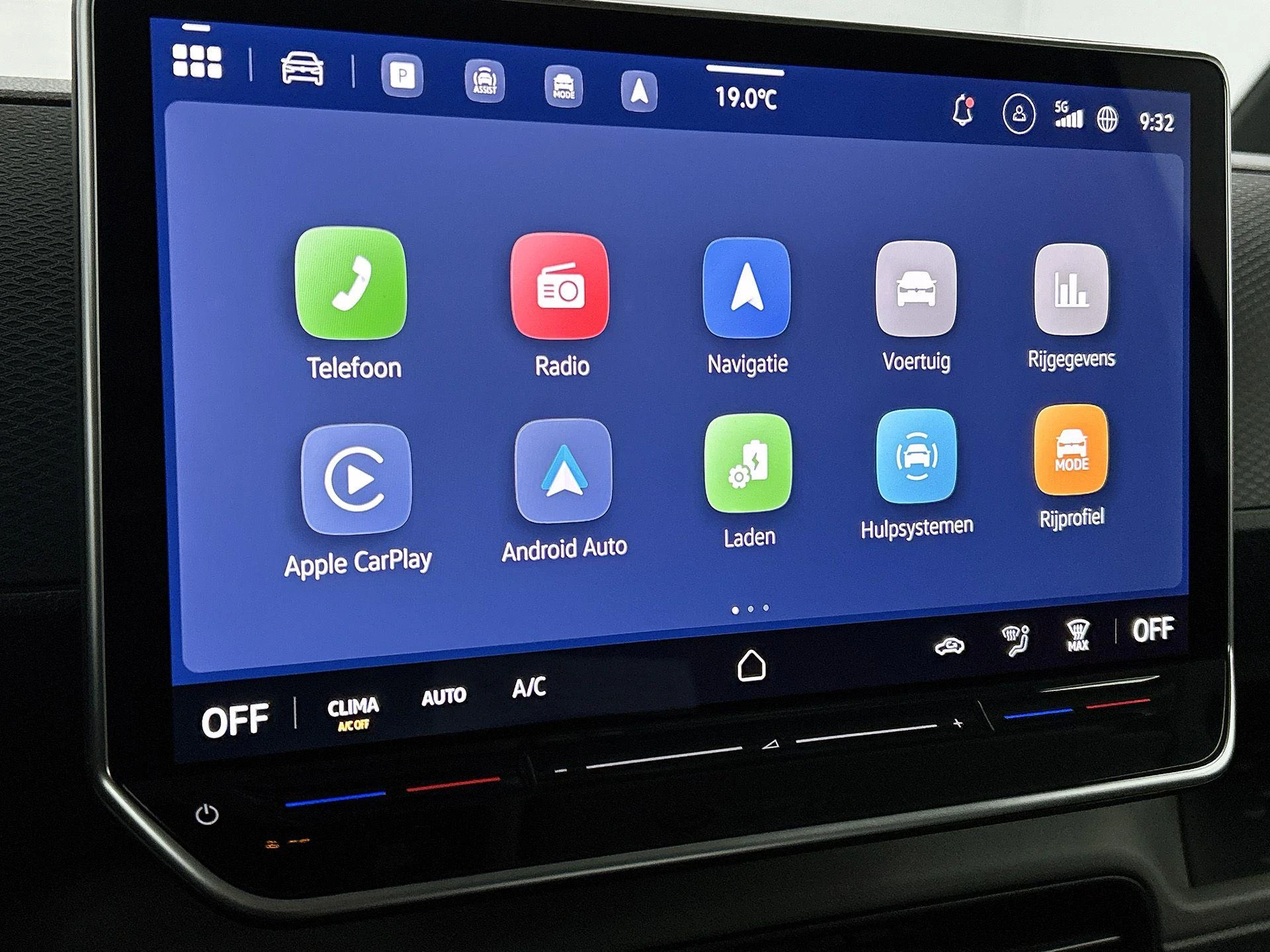 Volkswagen-ID. Buzz Cargo-image-6