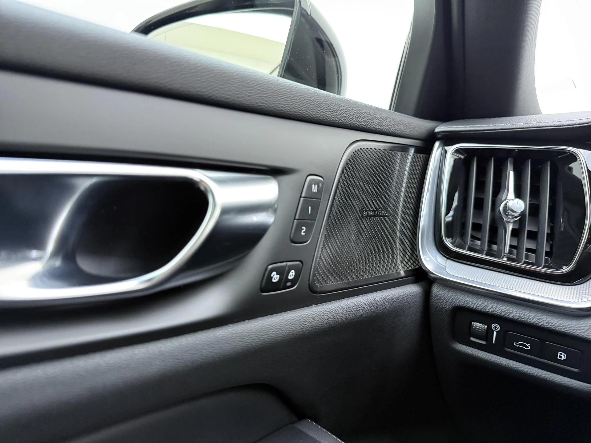 Volvo V60 2.0 T6 Plug-in hybrid AWD Essential Bright