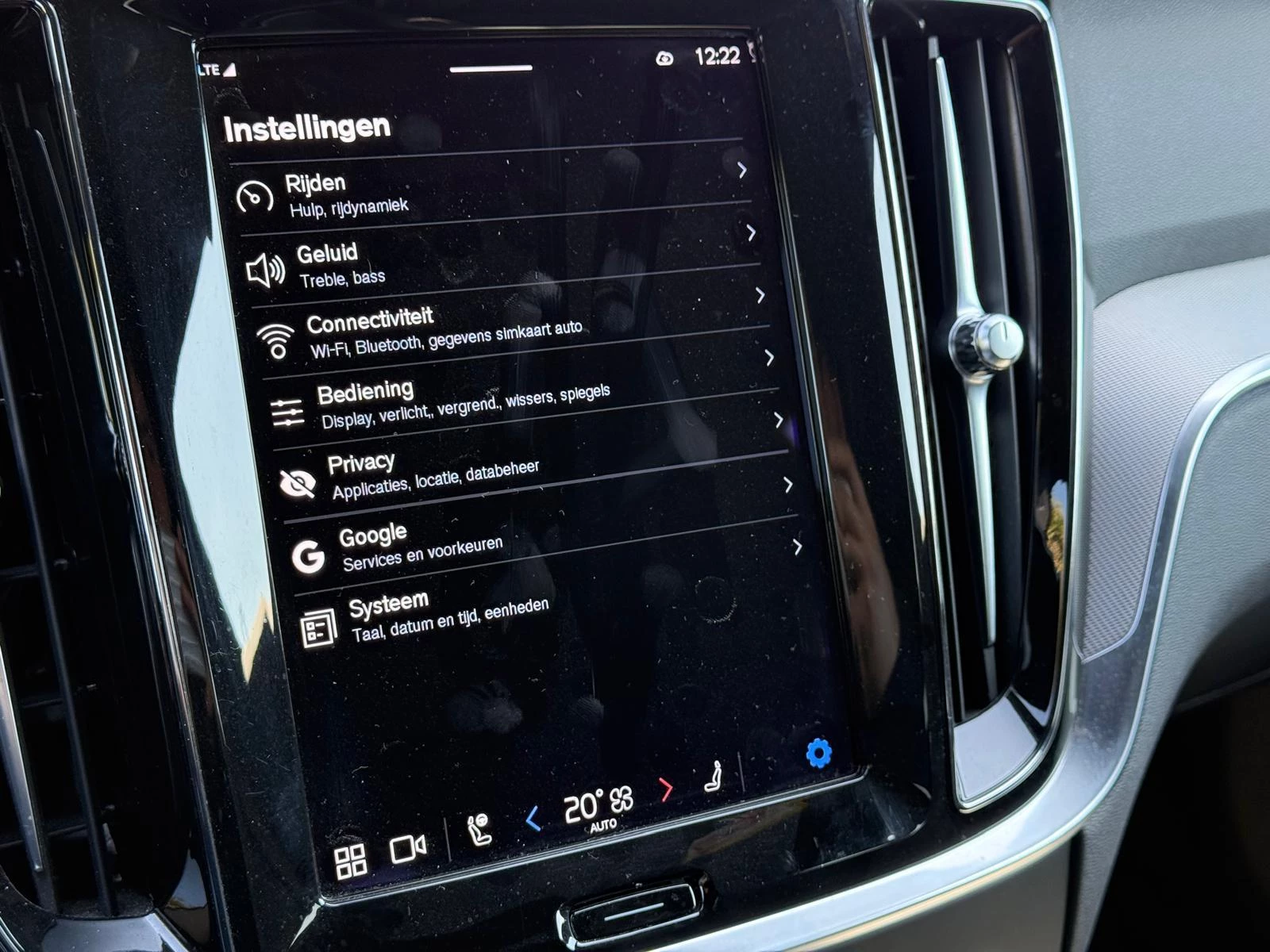 Volvo-V60-image-24