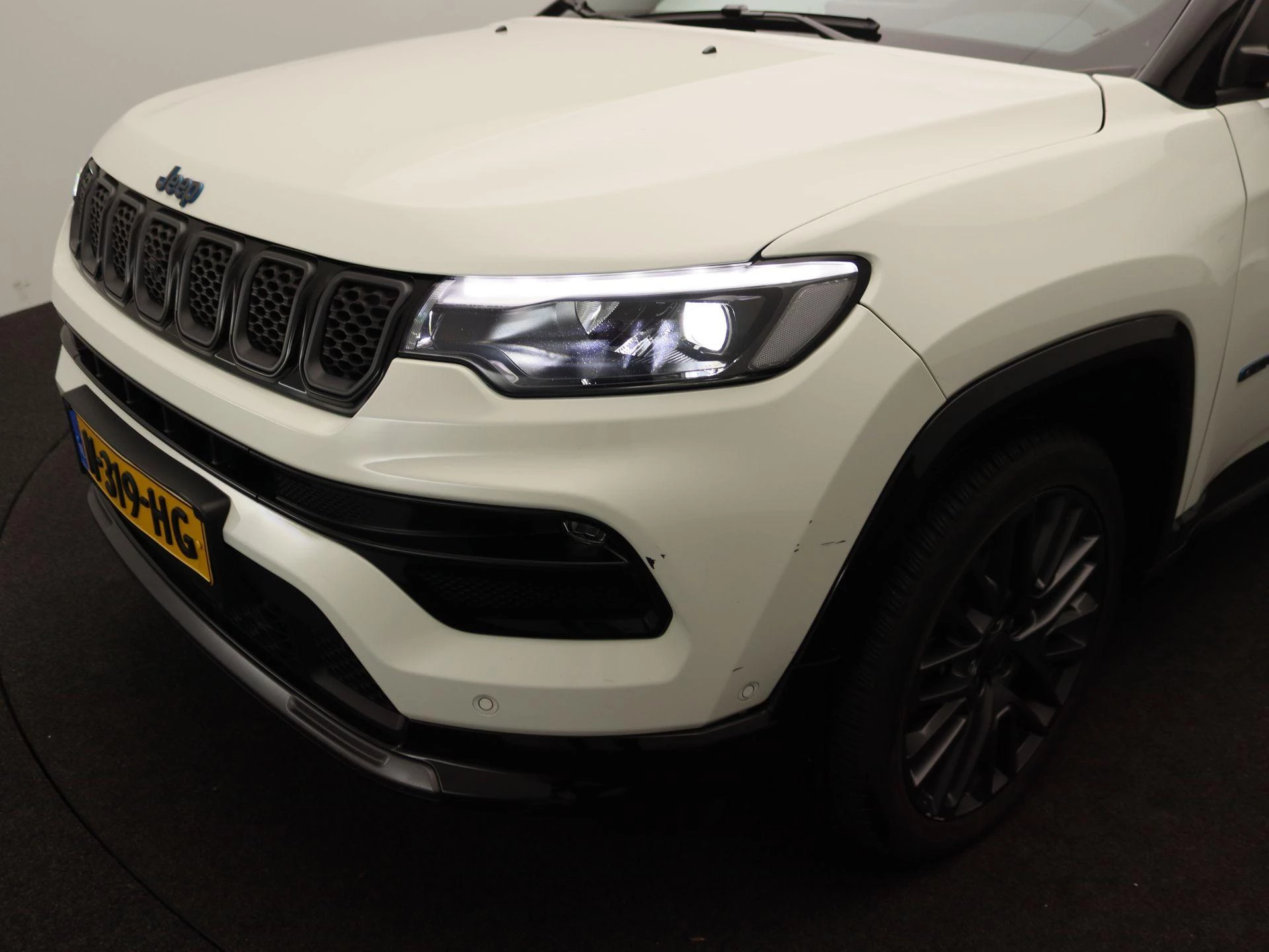 Jeep-Compass-image-17