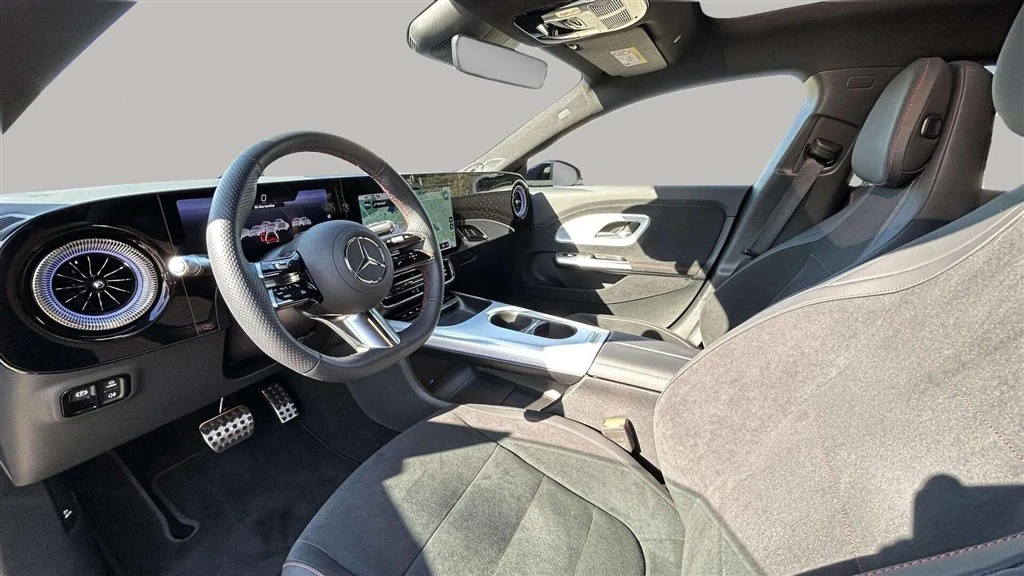 Mercedes-Benz-CLA-image-9