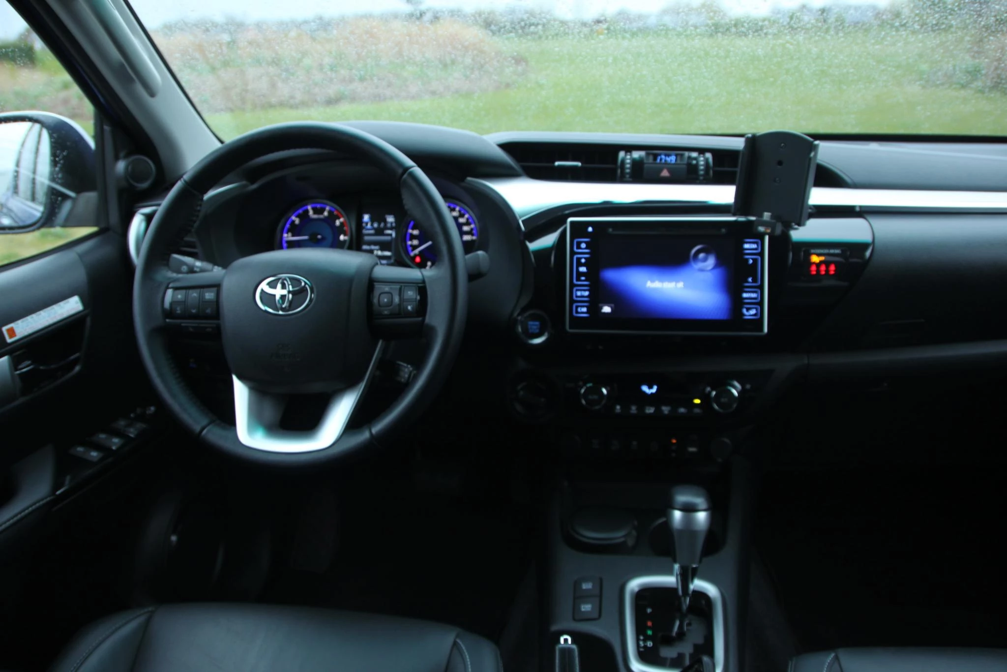 Toyota Hilux 2.4 D-4D Double Cab Aut. Limited