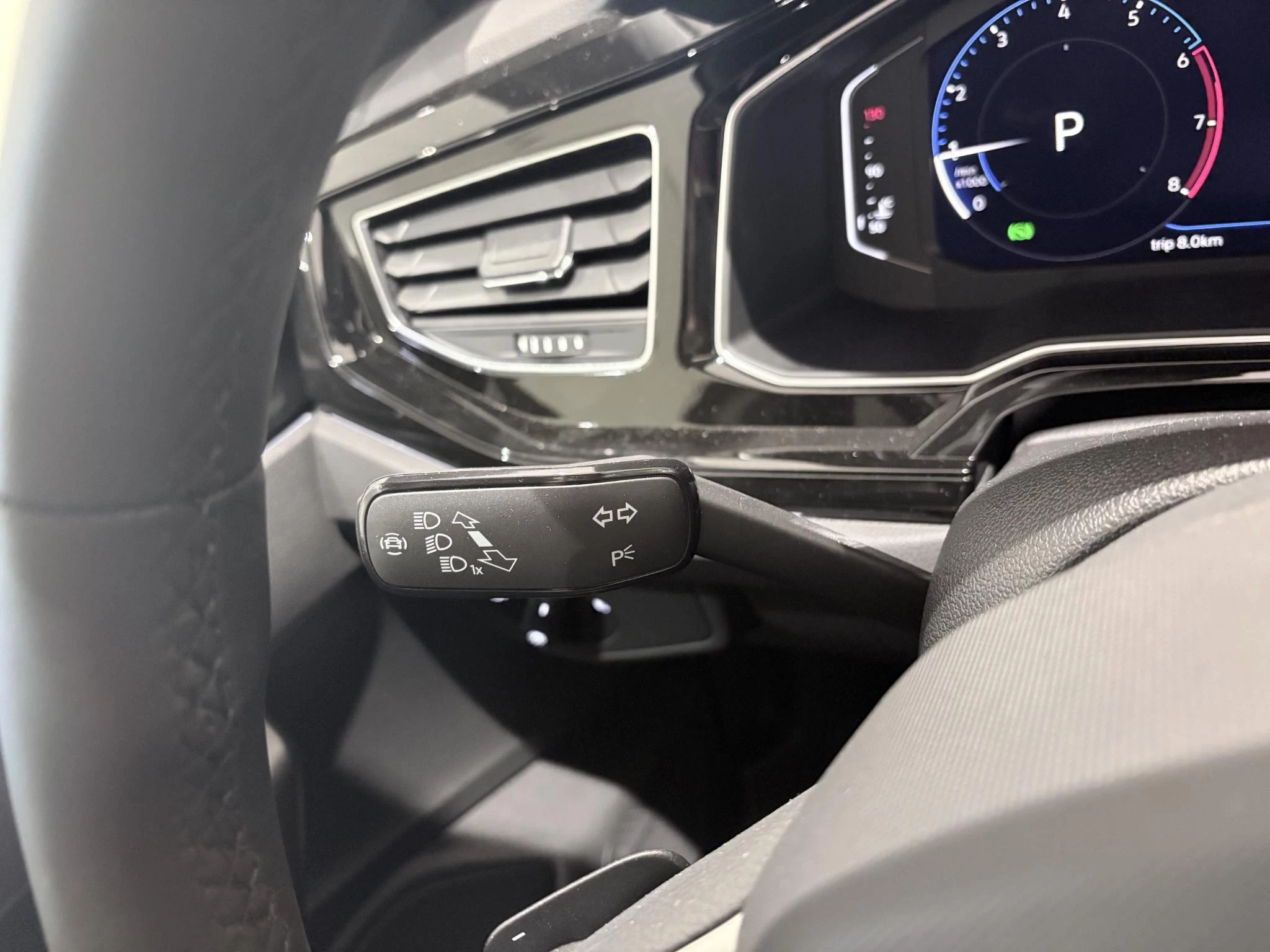 Volkswagen-Polo-image-15