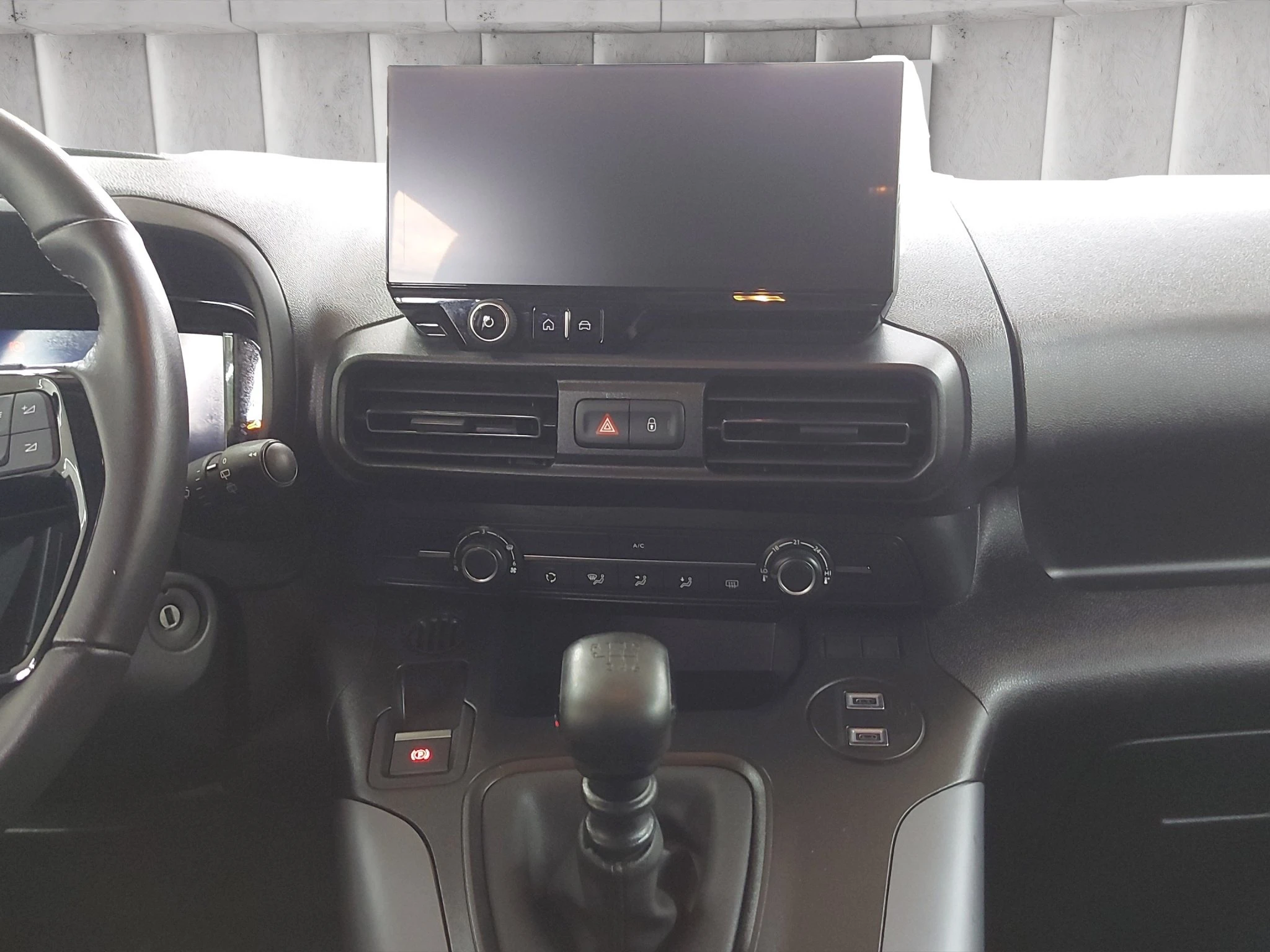 Opel-Combo-image-14