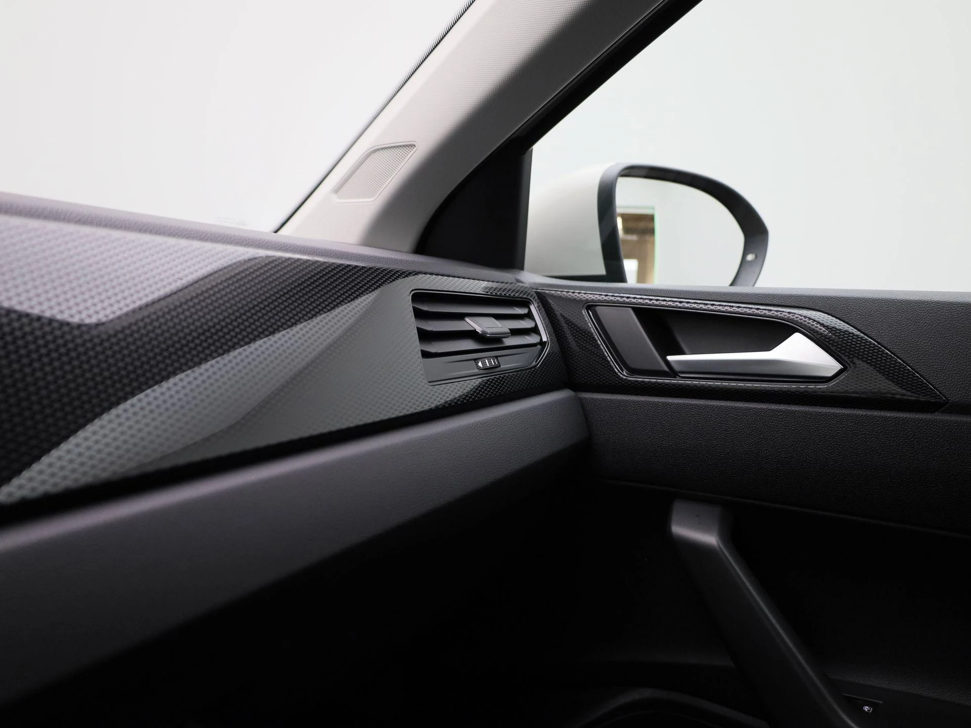 Volkswagen-Taigo-image-22