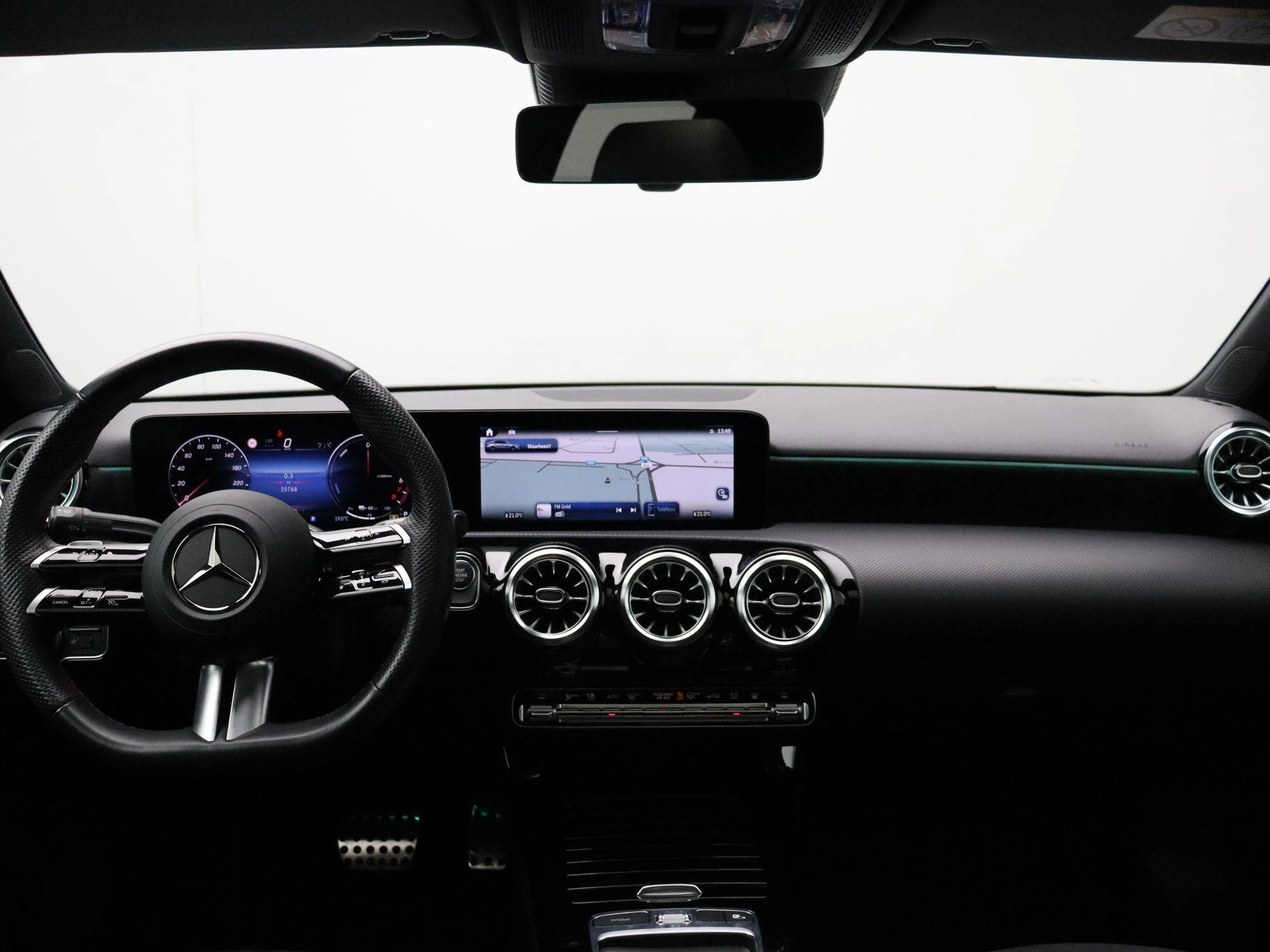 Mercedes-Benz-Classe A-image-25