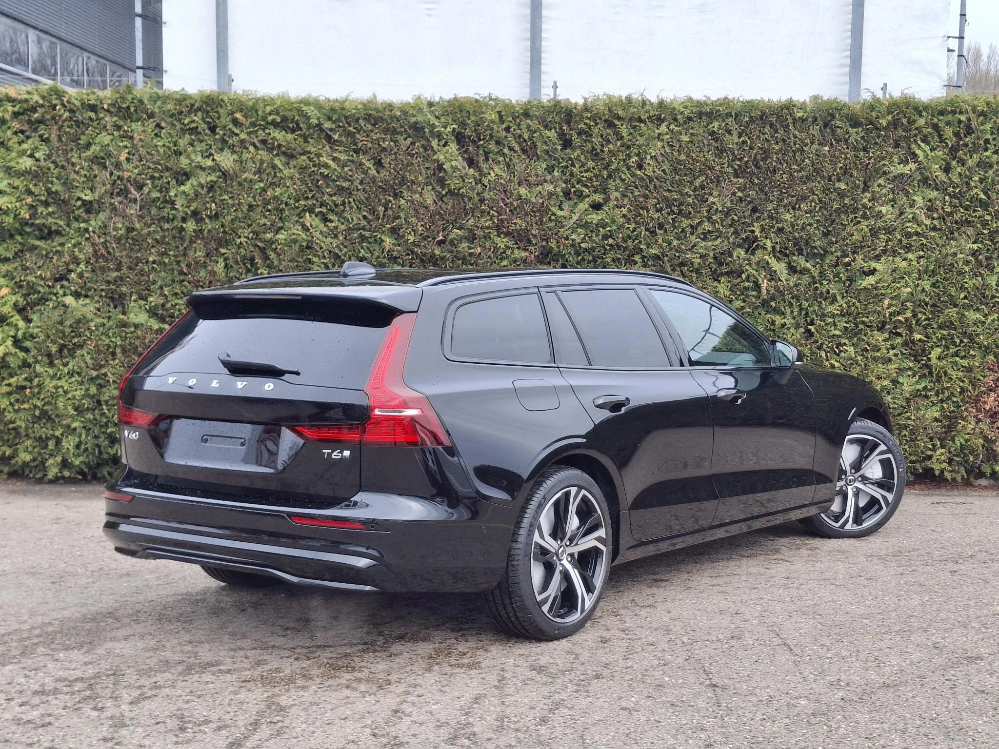 Volvo-V60-image-1
