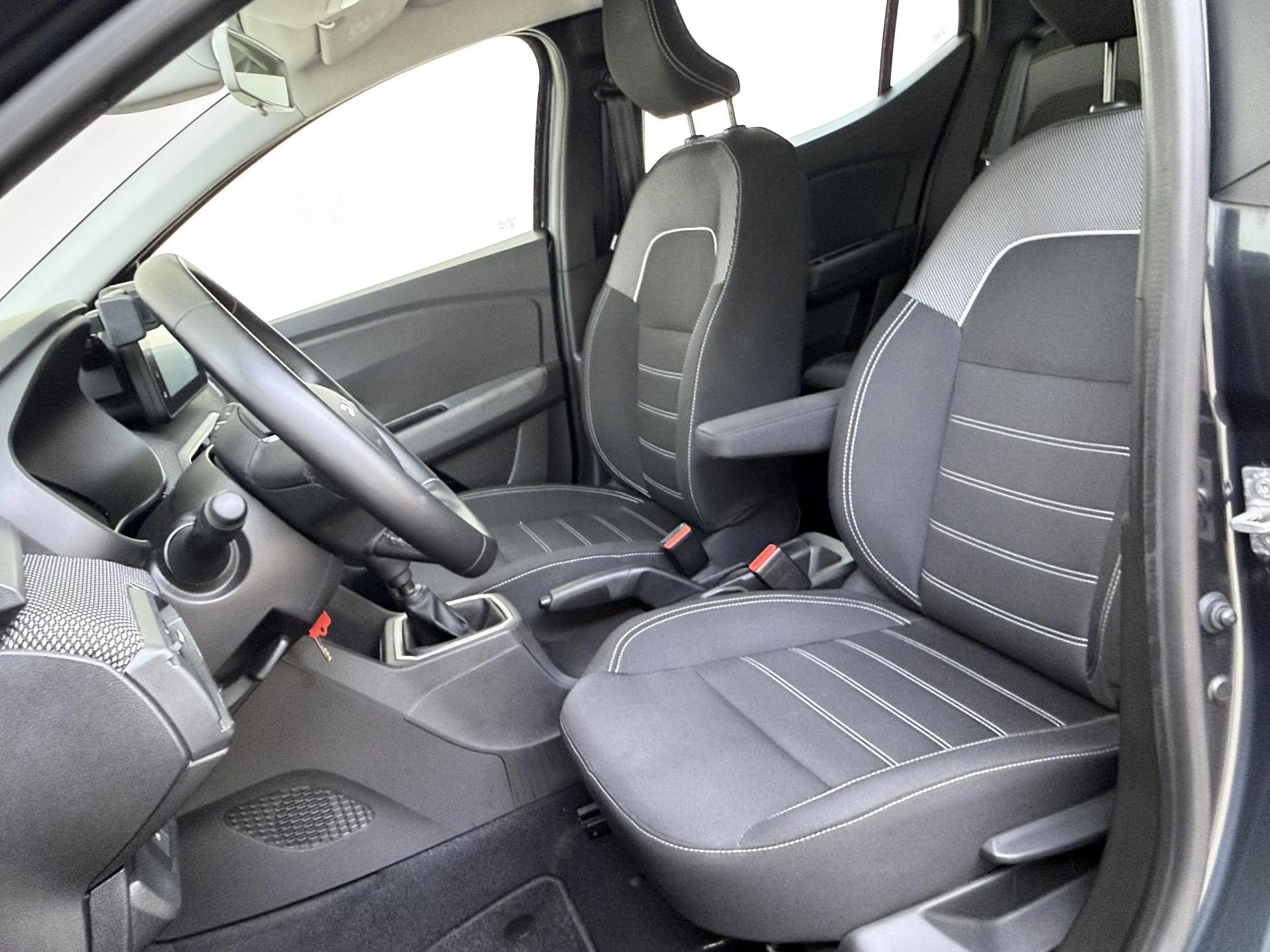 Dacia-Sandero-image-10