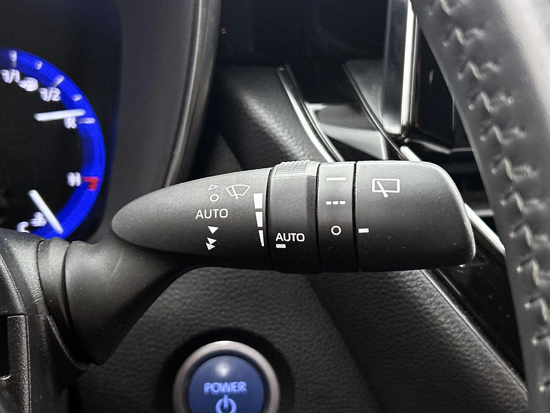 Toyota-Corolla-image-11