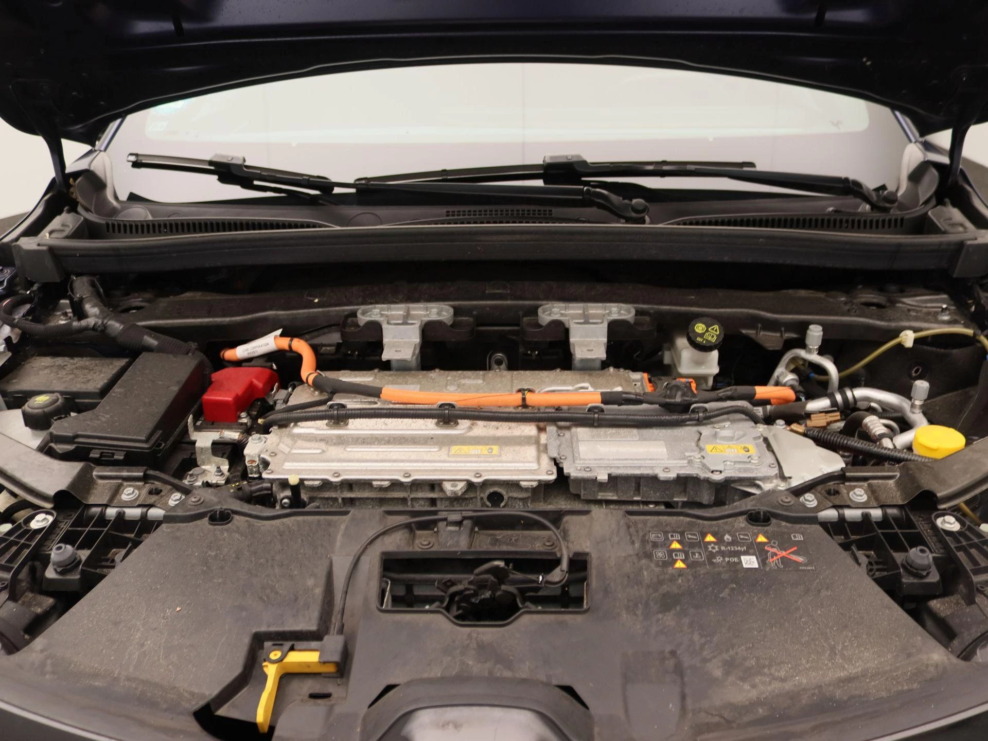 Renault-Megane E-Tech-image-24