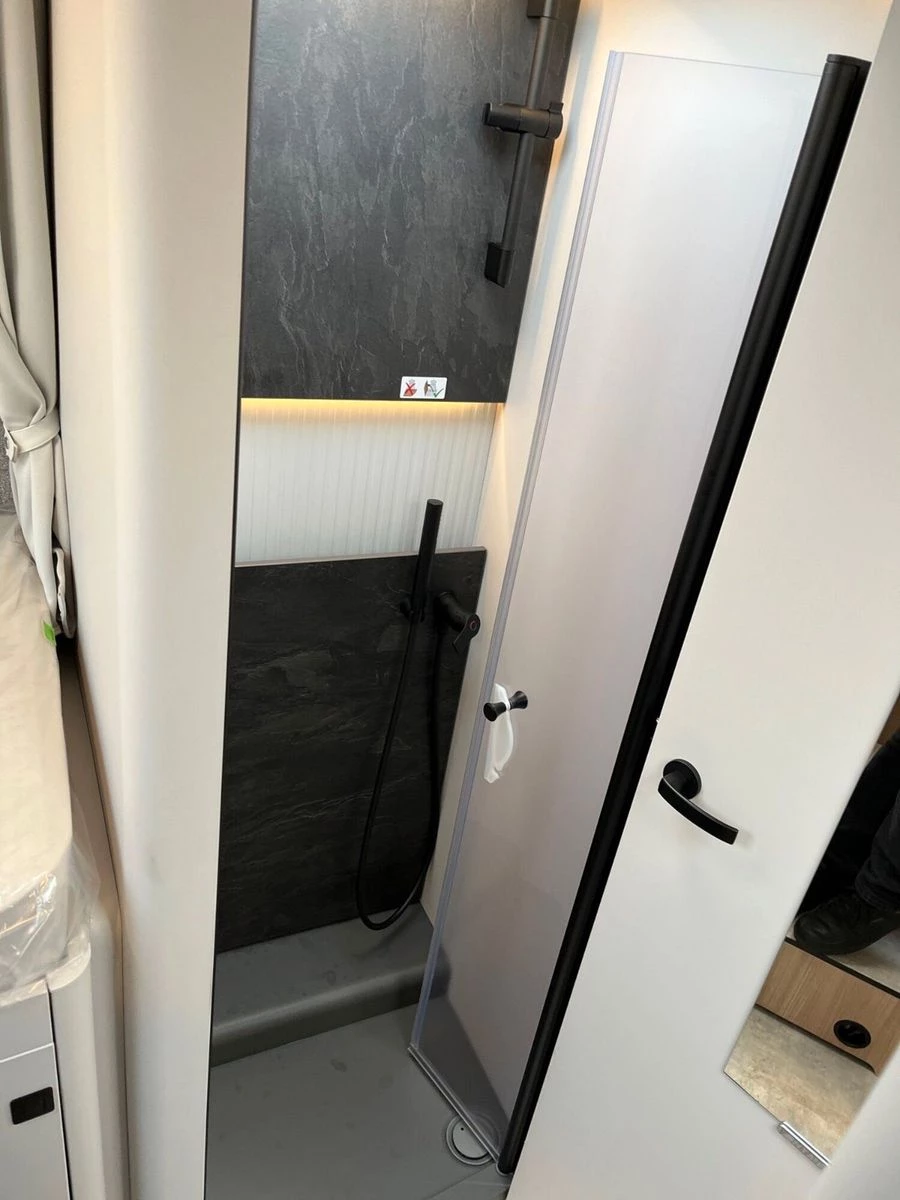 Hymer B-MC I 680 BMC 680 i