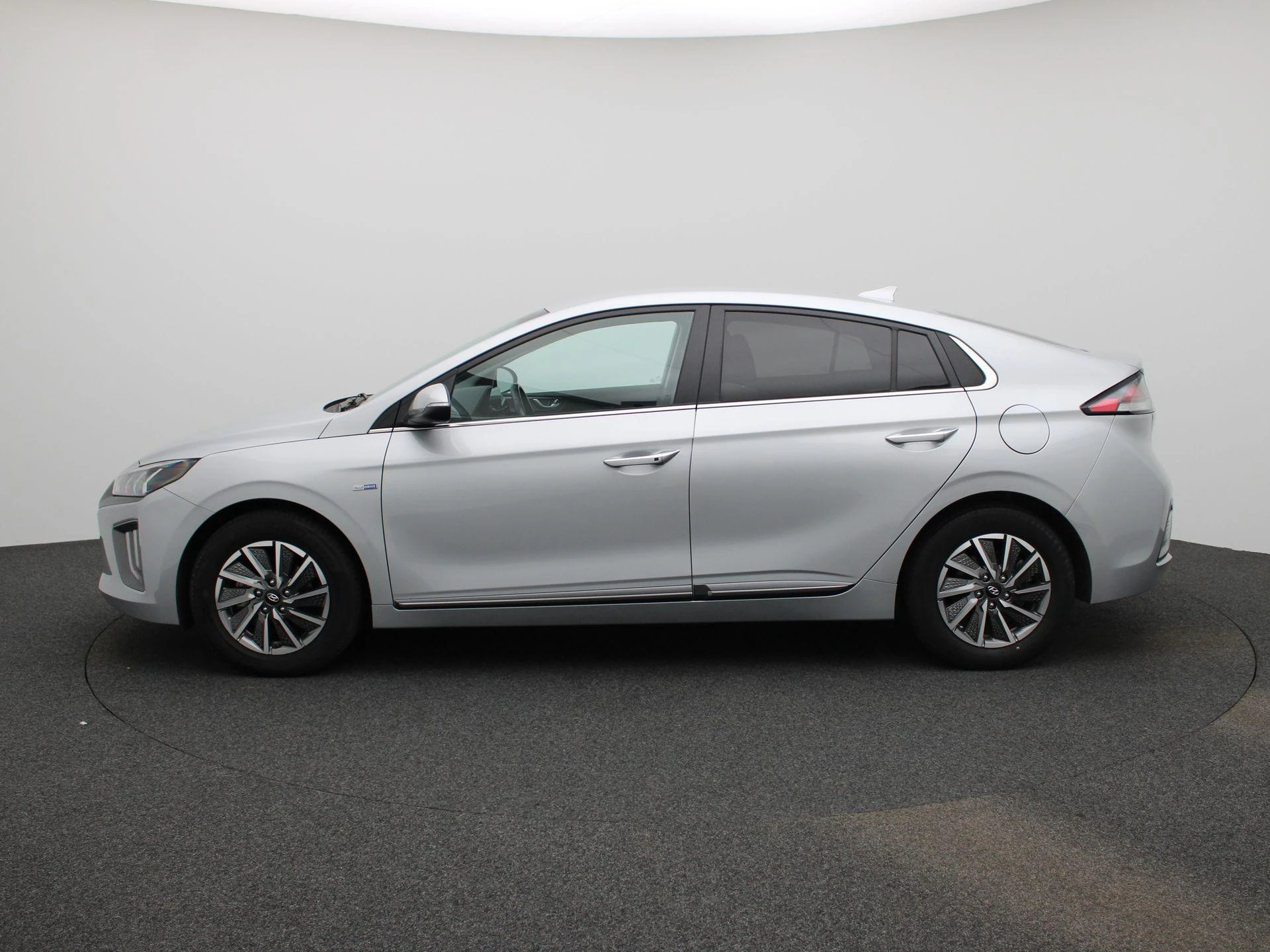 Hyundai-IONIQ-image-5
