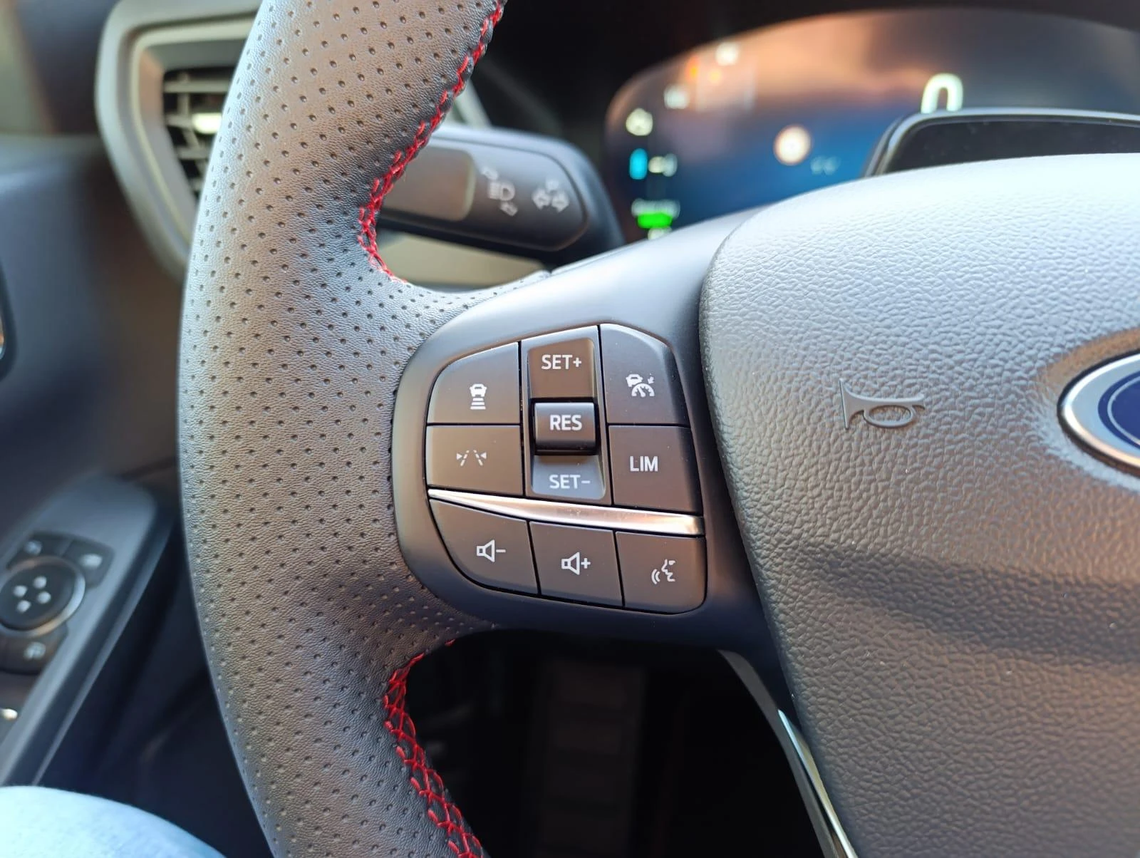 Ford-Kuga-image-20