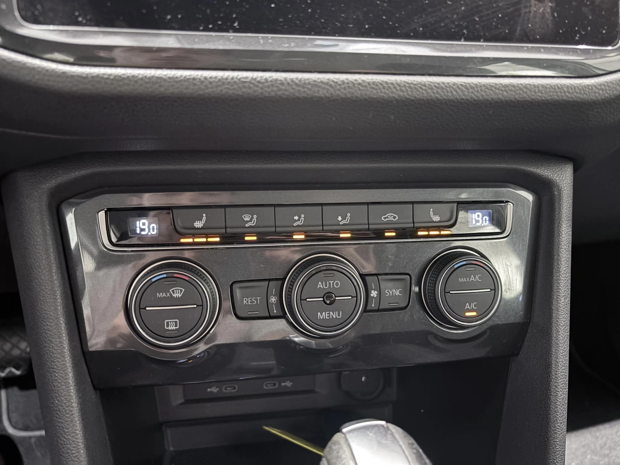 Volkswagen-Tiguan Allspace-image-25