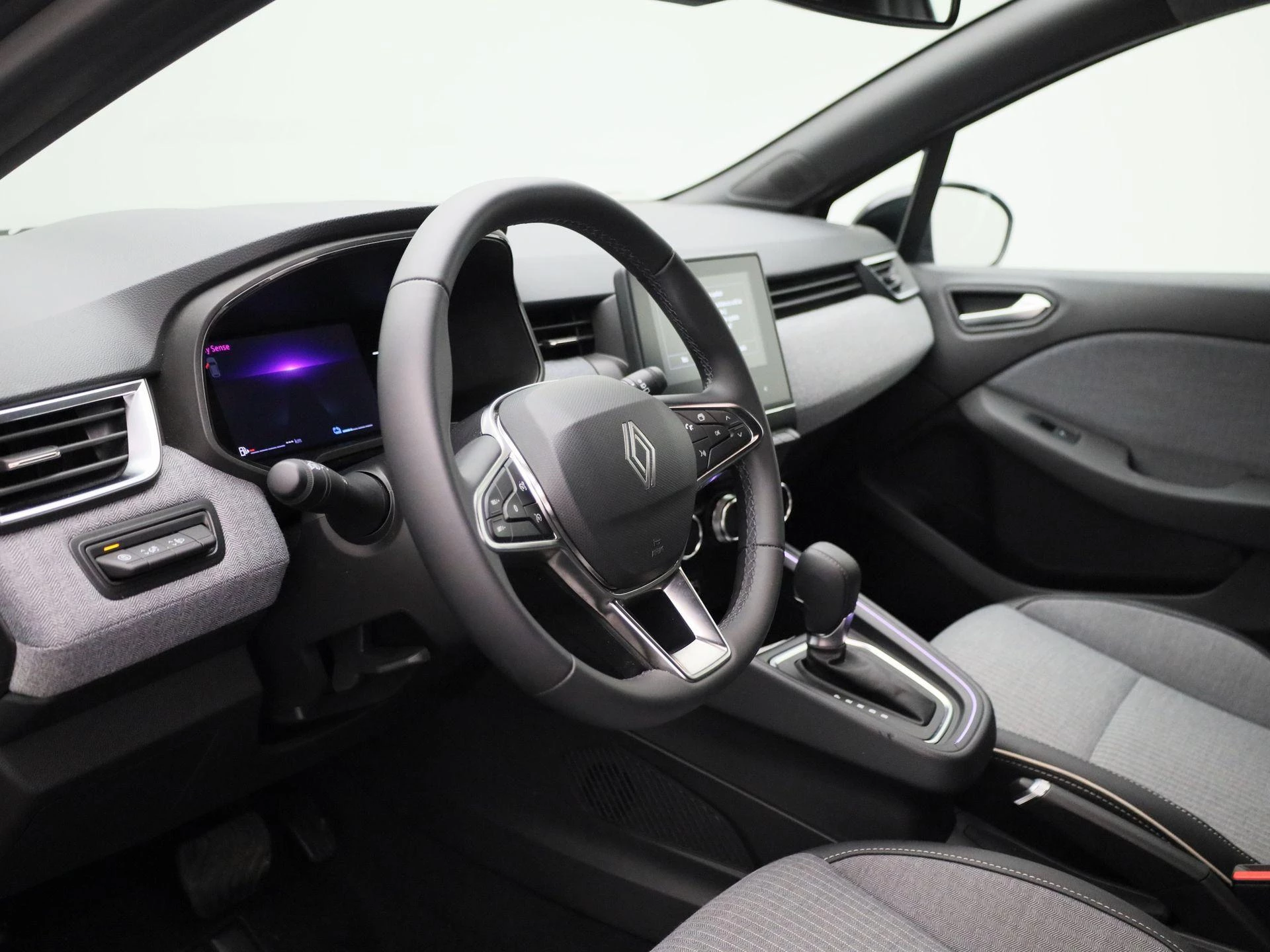 Renault-Clio-image-29