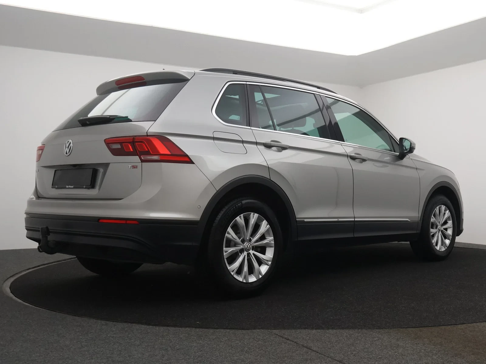 Volkswagen Tiguan Tiguan Comfortline 1.4TSI 150PK *TREKHAAK*LEDER*PANODAK*ACC*CAMERA*PDC*...*