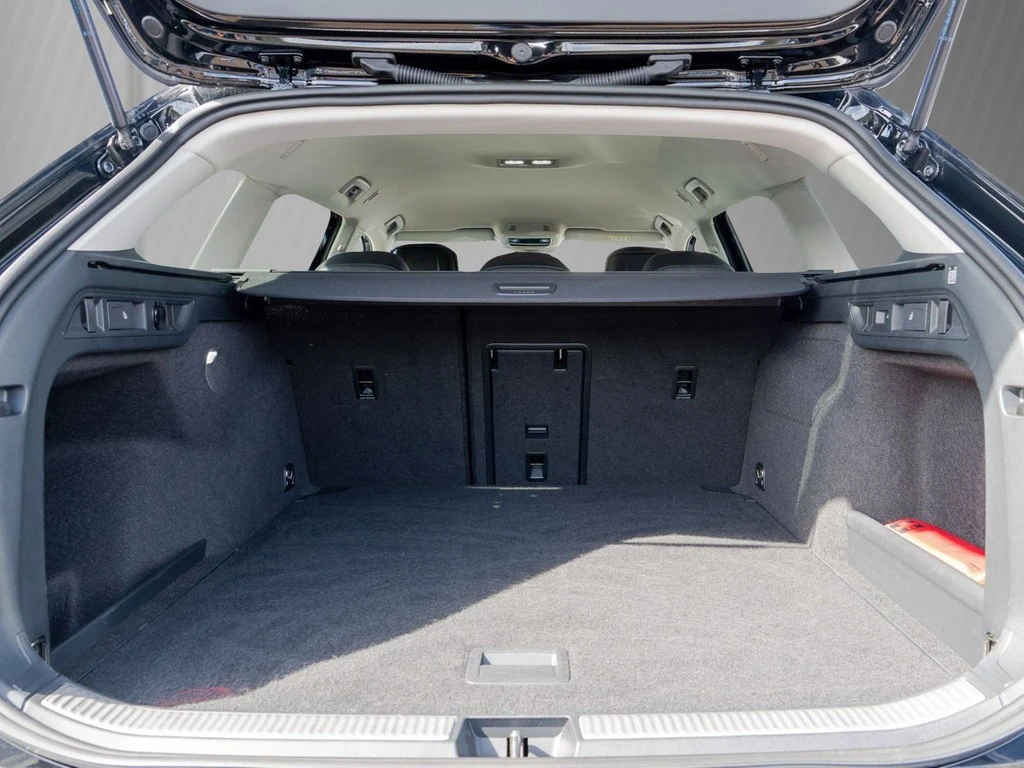 Volkswagen-Passat-image-6