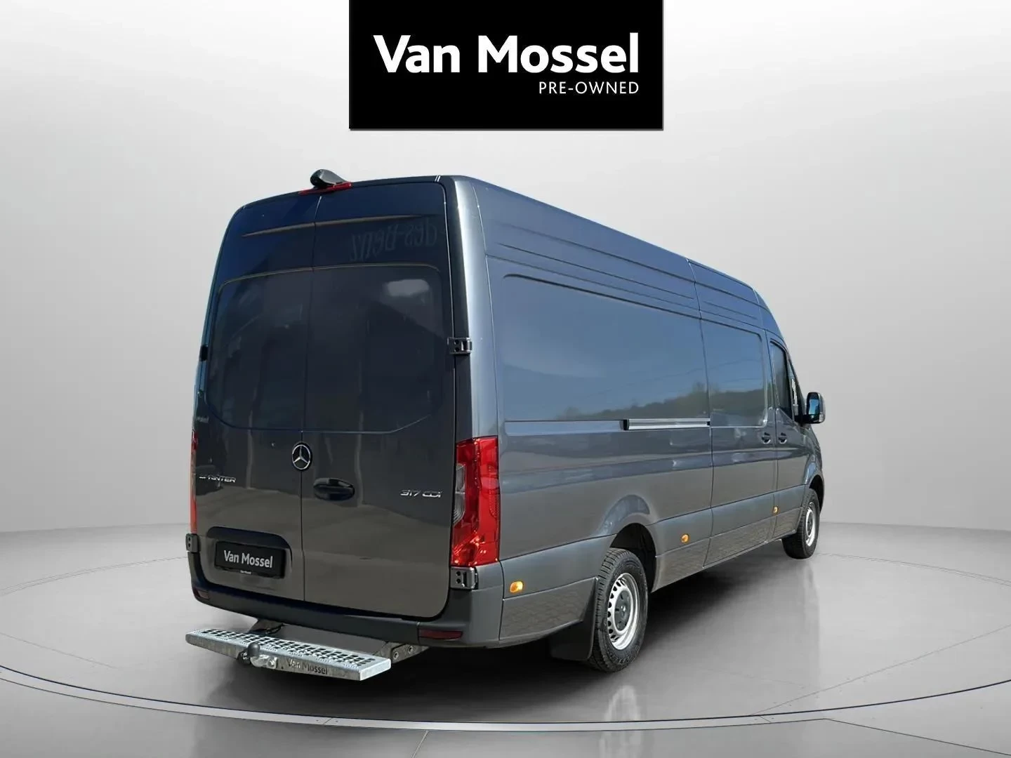 Mercedes-Benz-Sprinter-image-5