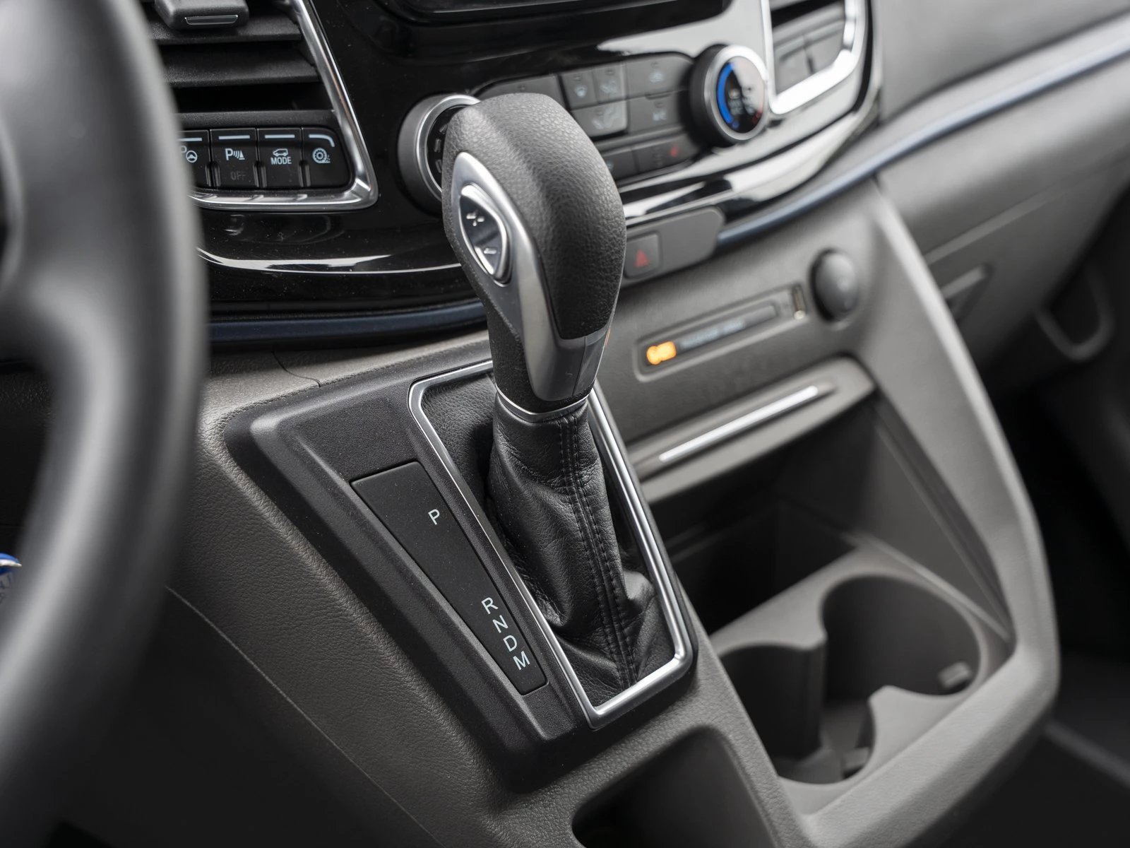 Ford-Tourneo Custom-image-13