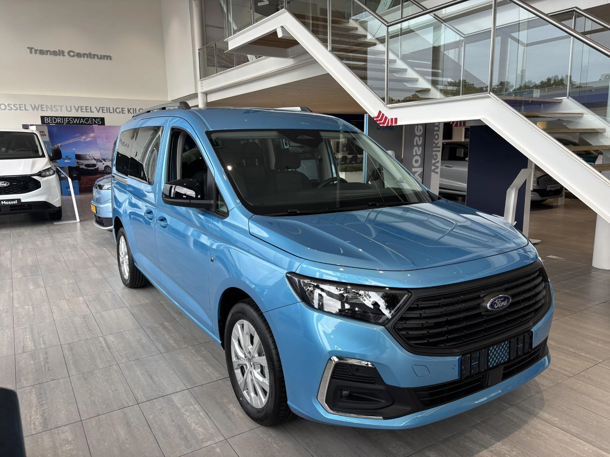 Ford-Tourneo Connect-image-1