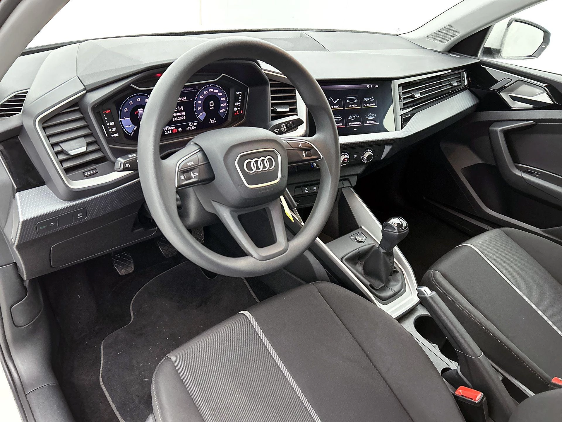 Audi-A1 Sportback-image-14
