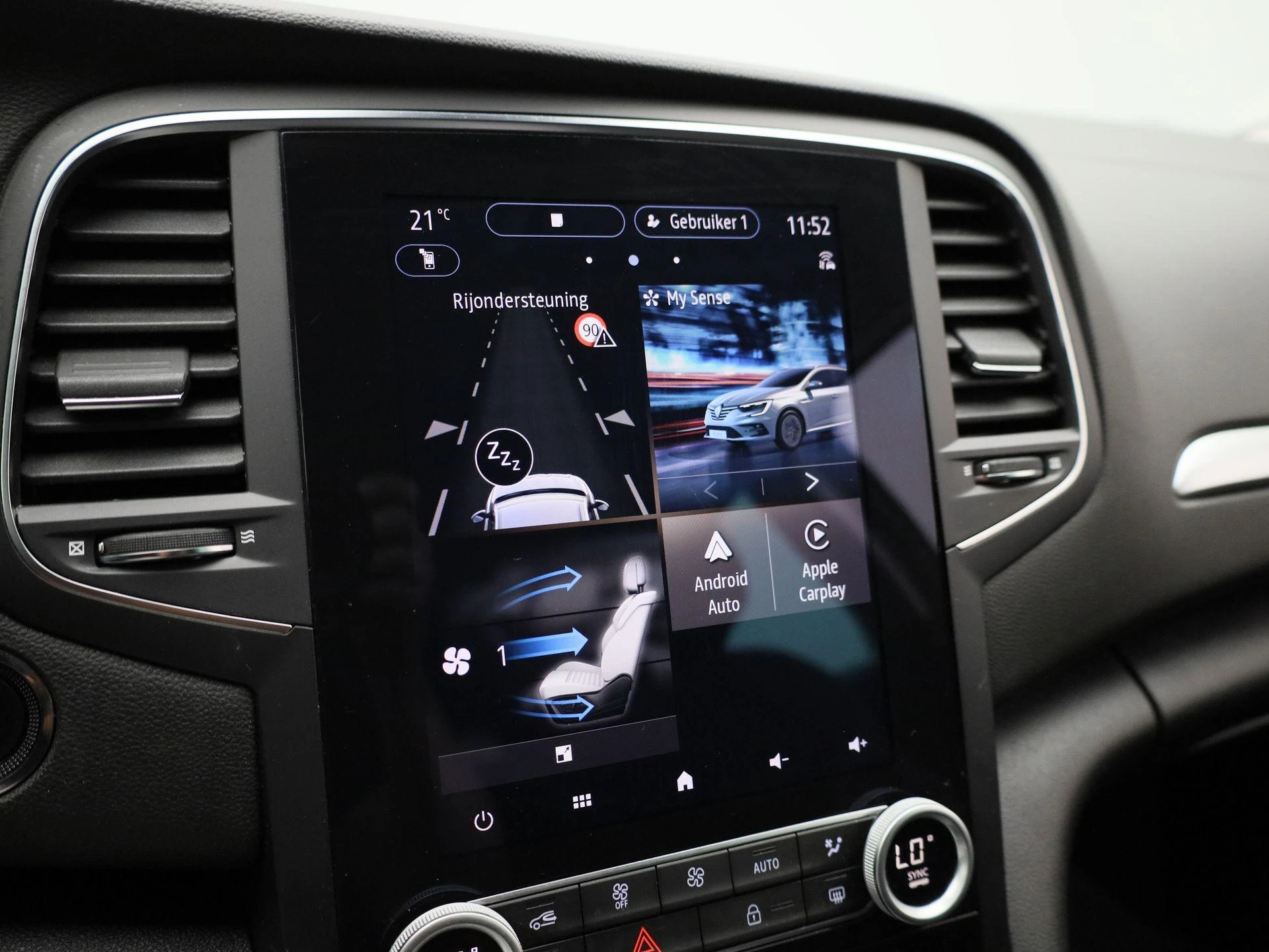 Renault-Mégane Grand Tour-image-29