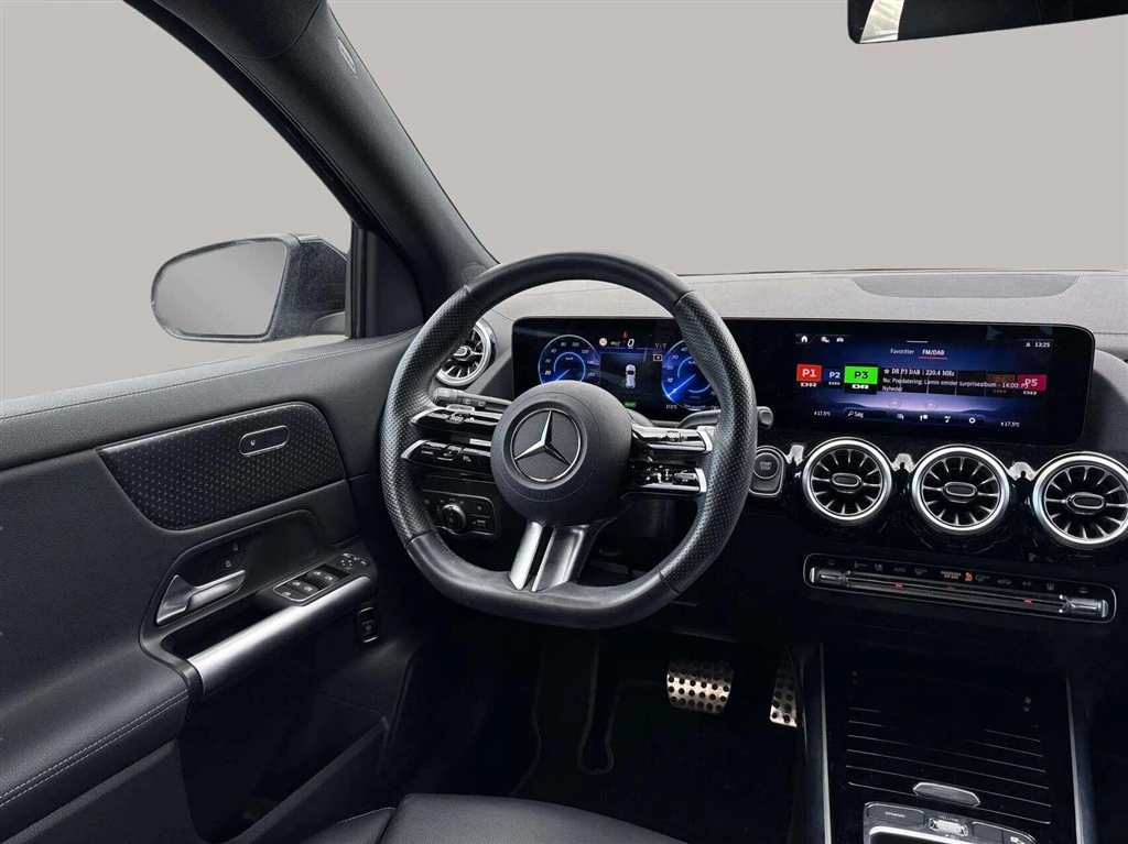 Mercedes-Benz-EQA-image-11